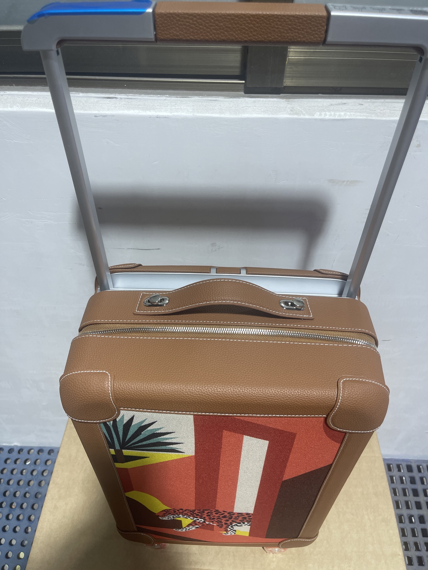 R.M.S. Elmar S. Travel Vans and Luggage Boxes: Enhance Your Journey with Style! - 图片 8