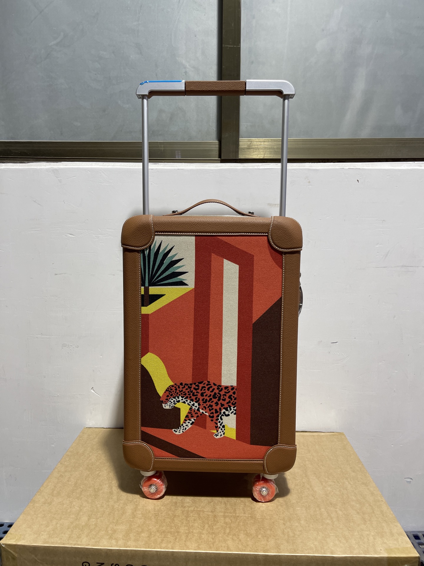 R.M.S. Elmar S. Travel Vans and Luggage Boxes: Enhance Your Journey with Style! - 图片 4