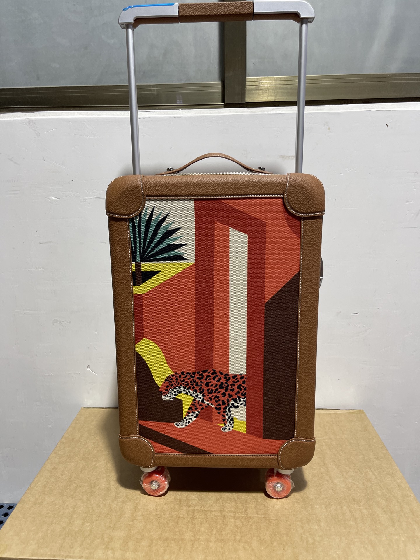 R.M.S. Elmar S. Travel Vans and Luggage Boxes: Enhance Your Journey with Style! - 图片 5