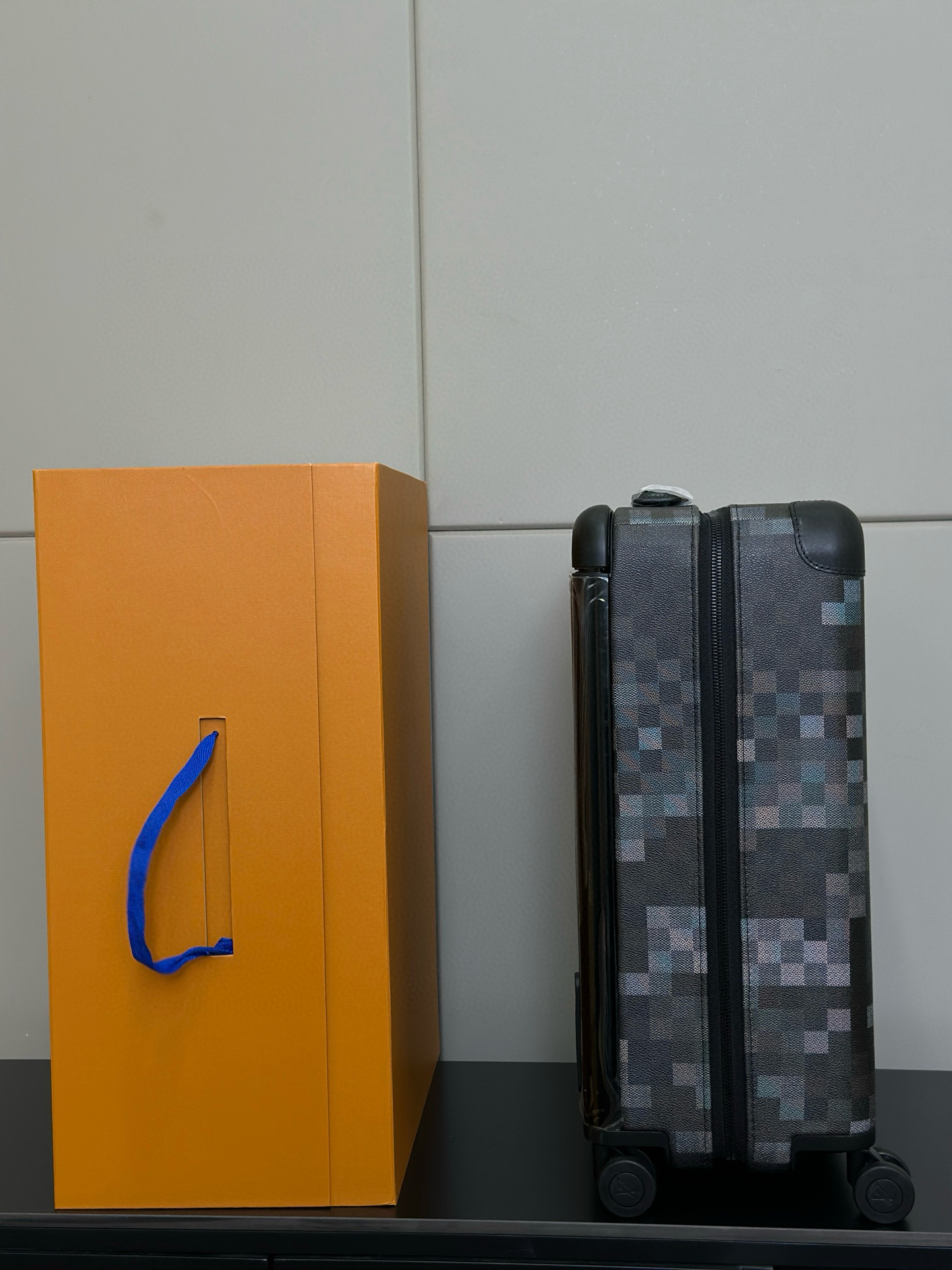 Luxury Travel Luggage Set by Louisv.D: Features and Specifications - 图片 5