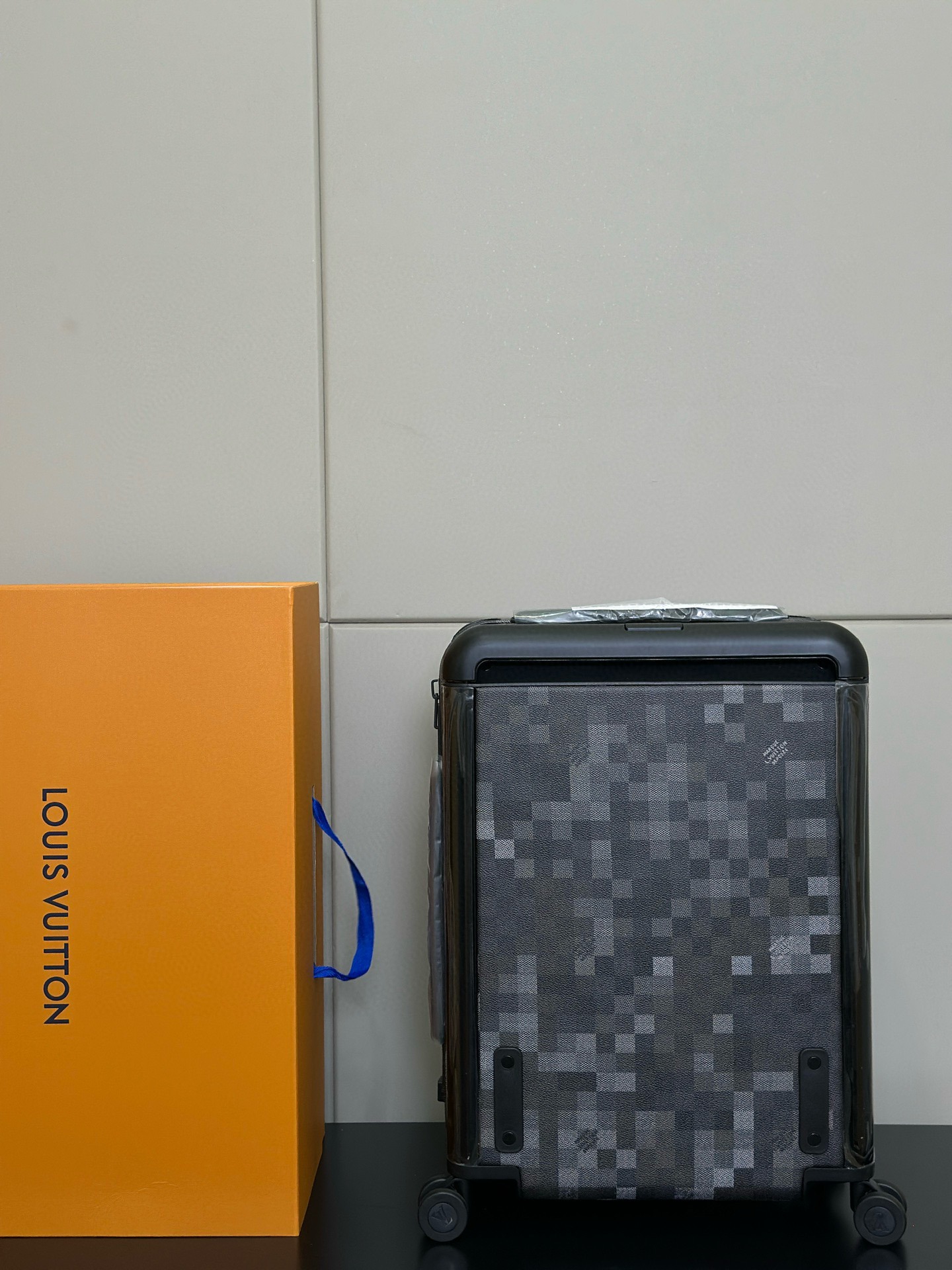 Luxury Travel Luggage Set by Louisv.D: Features and Specifications - 图片 9