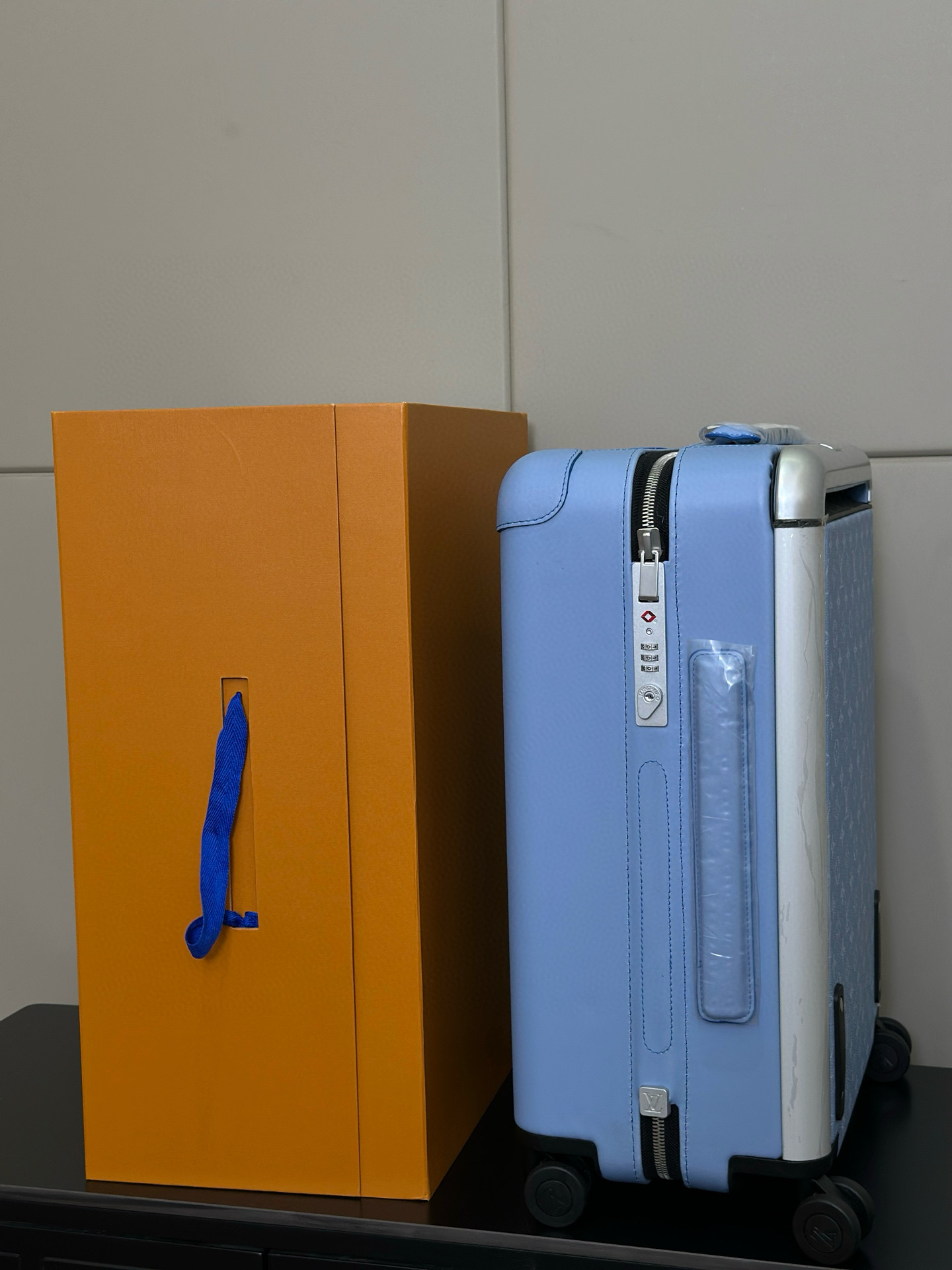Luxury Louis Vuitton Luggage: Elite Features and Unique Design Characteristics - 图片 4