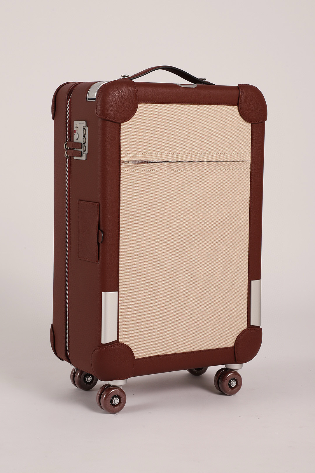 R.M.S. Elmar S. Travel Van: $150,000. Explore, Collect, Discover – Unique Journey Companion. - 图片 4