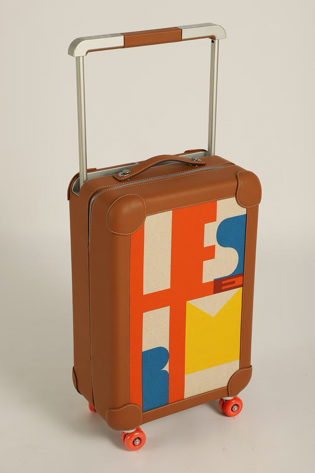 R.M.S. Elmar S. Travel Van with Pull Box and Boarding Box, $150,000. - 图片 6