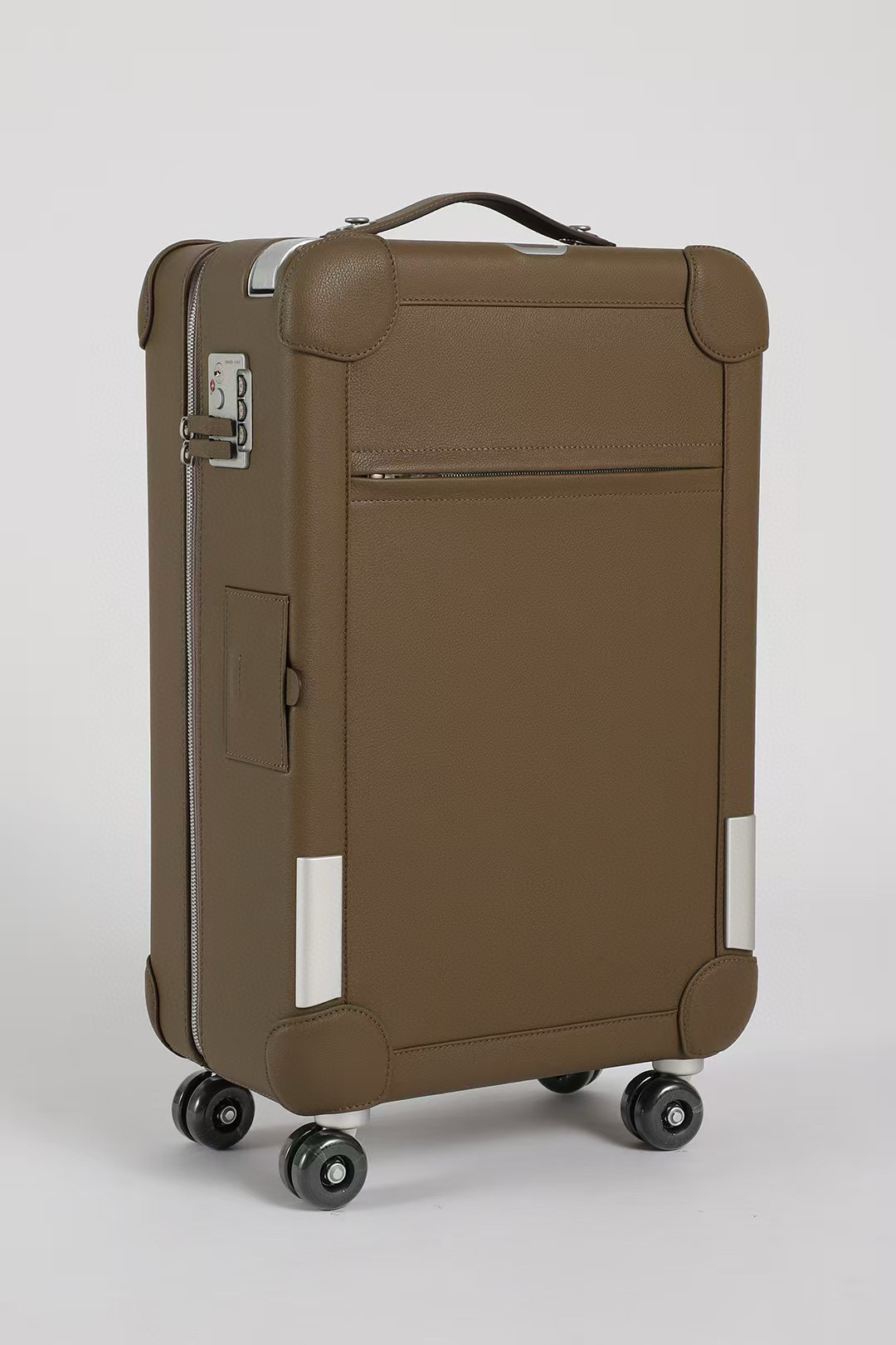 R.M.S. Elmar S. Travel Van: Stylish Luggage Solutions for Your Journey - 图片 3