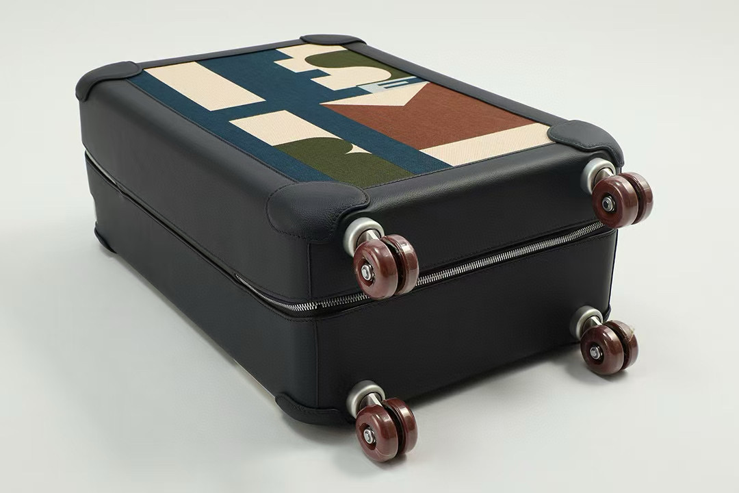 R.M.S. Elmar S. Travel Boxes: Stylish, Durable, and Spacious for $150,000 - 图片 7