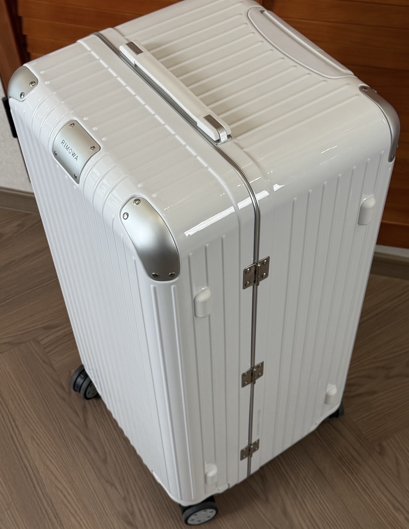 Rimowa Classic White Standard travel