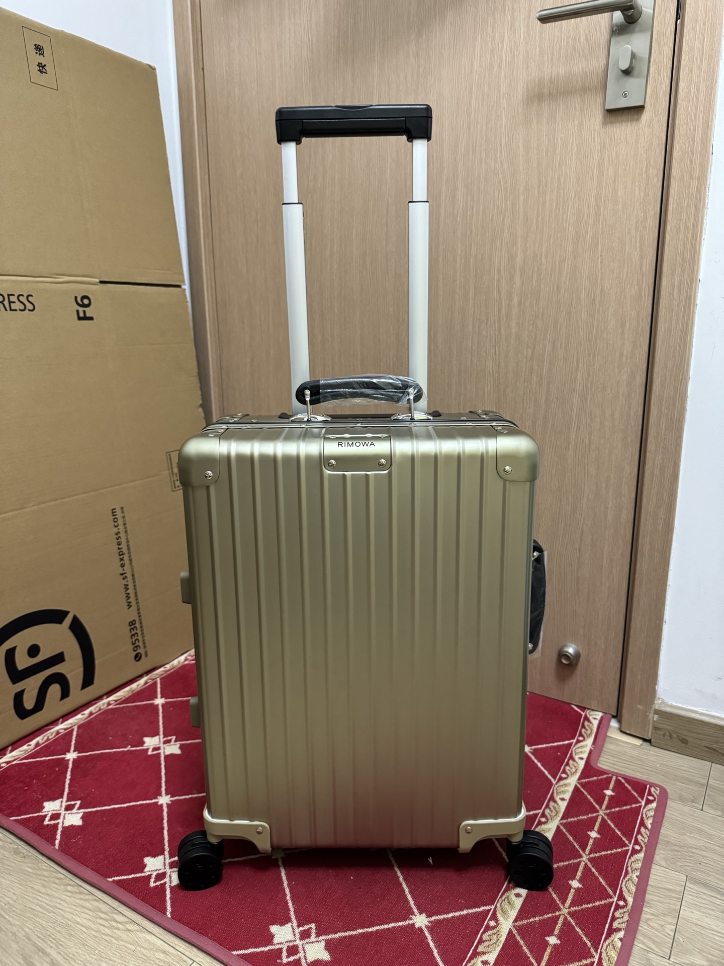 NO:811434,Top matching, titanium gold,19860909顶配,钛金色,,luggage
