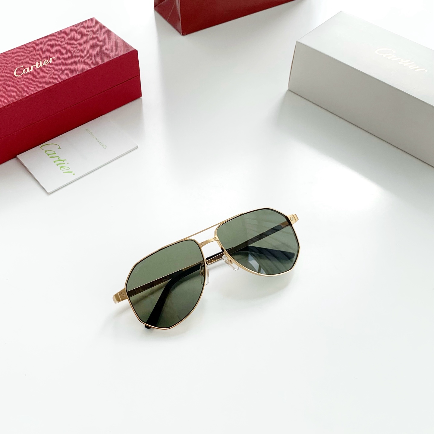 Cartier/卡地亚-型号：CT0461S · 墨绿色  （蔡司镜片） 【高端产品系列】