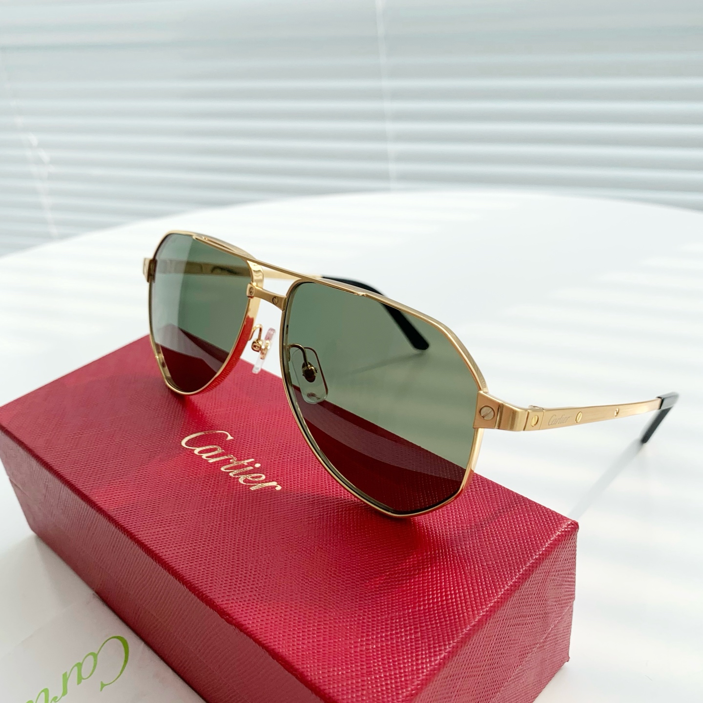 Cartier/卡地亚-型号：CT0461S · 墨绿色  （蔡司镜片） 【高端产品系列】