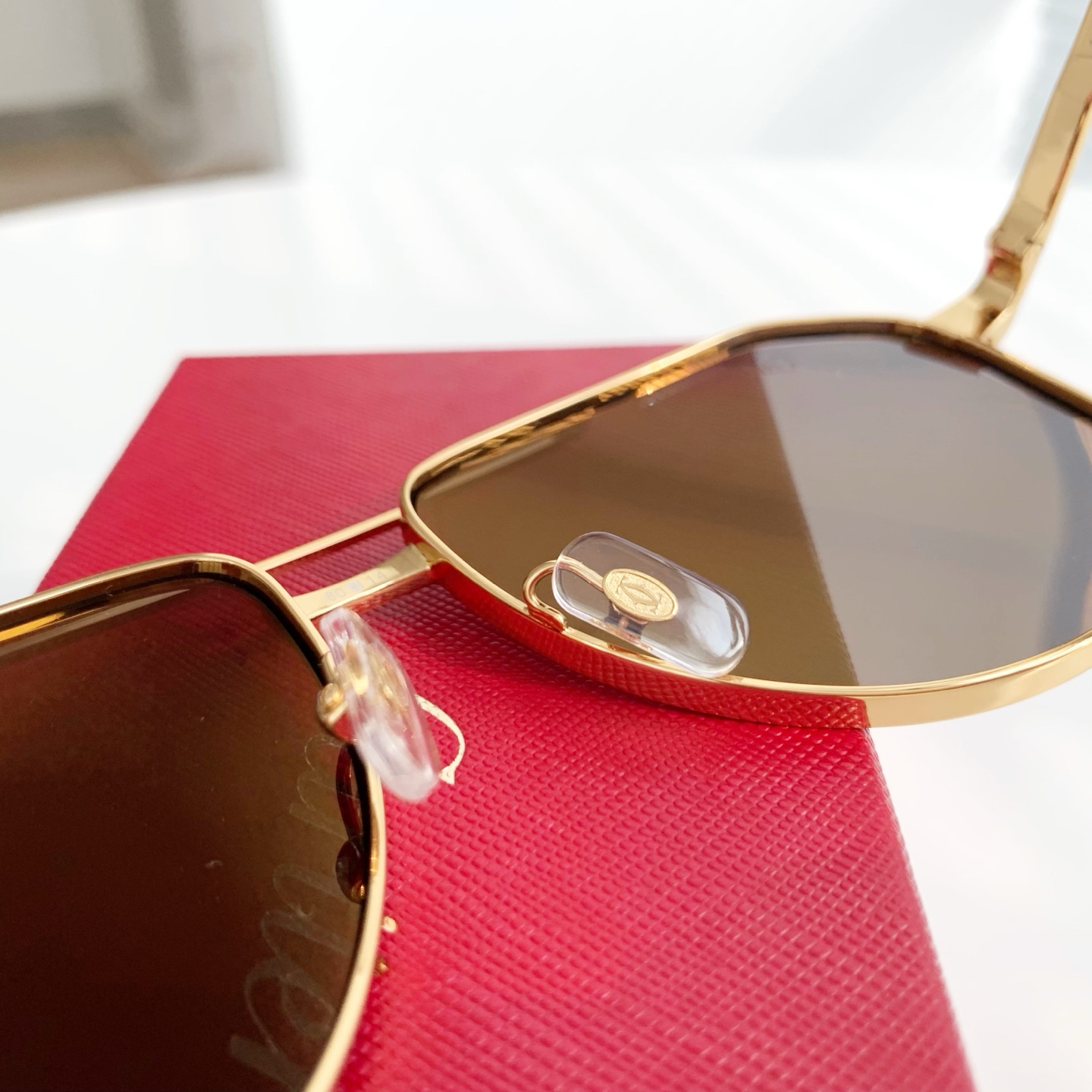 Cartier/卡地亚-型号：CT0461S · 黑灰色  （蔡司镜片） 【高端产品系列】