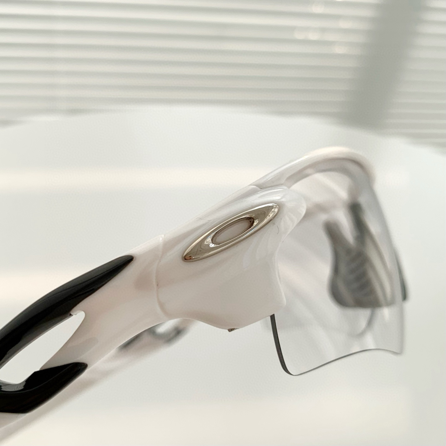 Oakley 欧克利运动眼镜 OO9206系列   （透明色）【变色镜片】