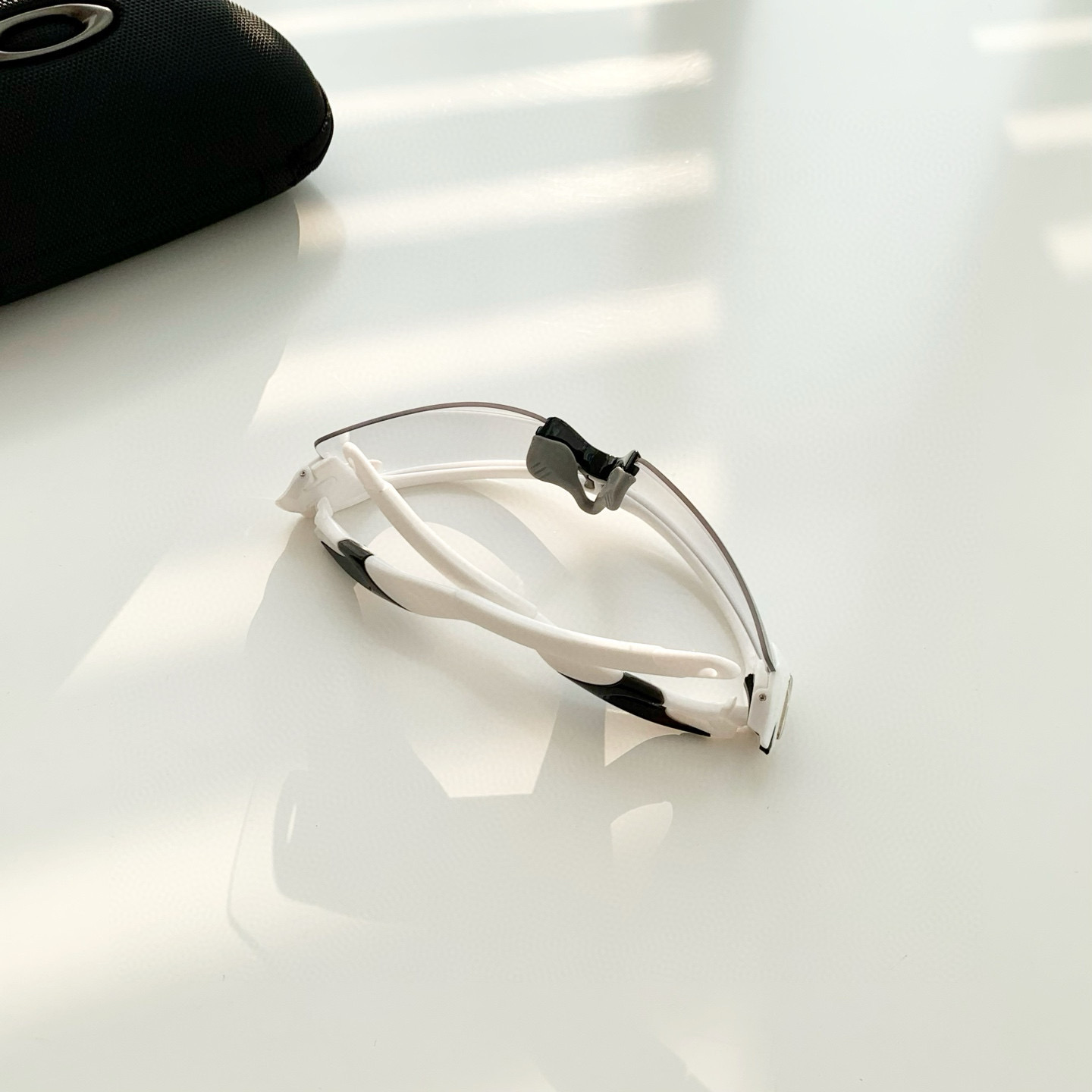Oakley 欧克利运动眼镜 OO9206系列   （透明色）【变色镜片】