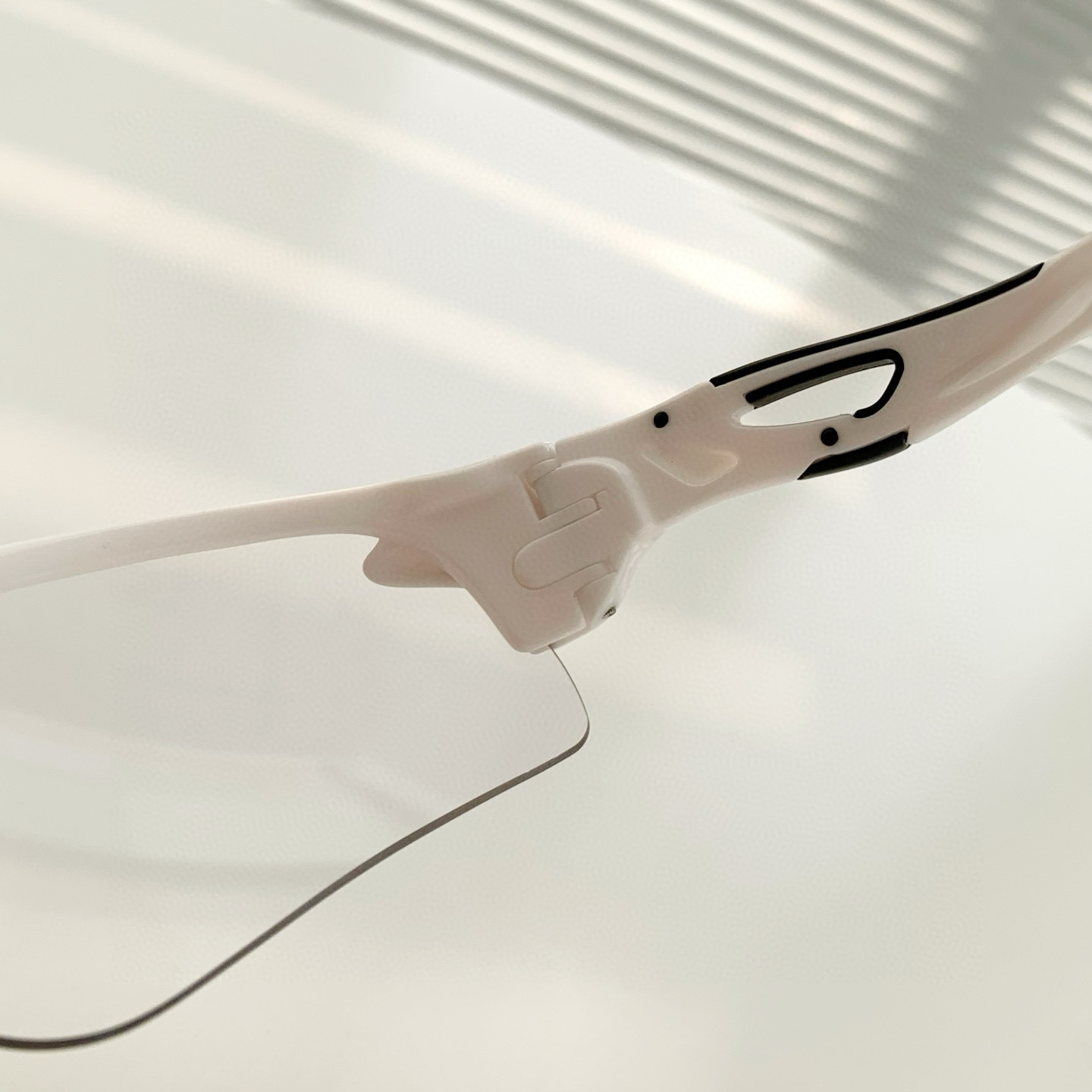Oakley 欧克利运动眼镜 OO9206系列   （透明色）【变色镜片】