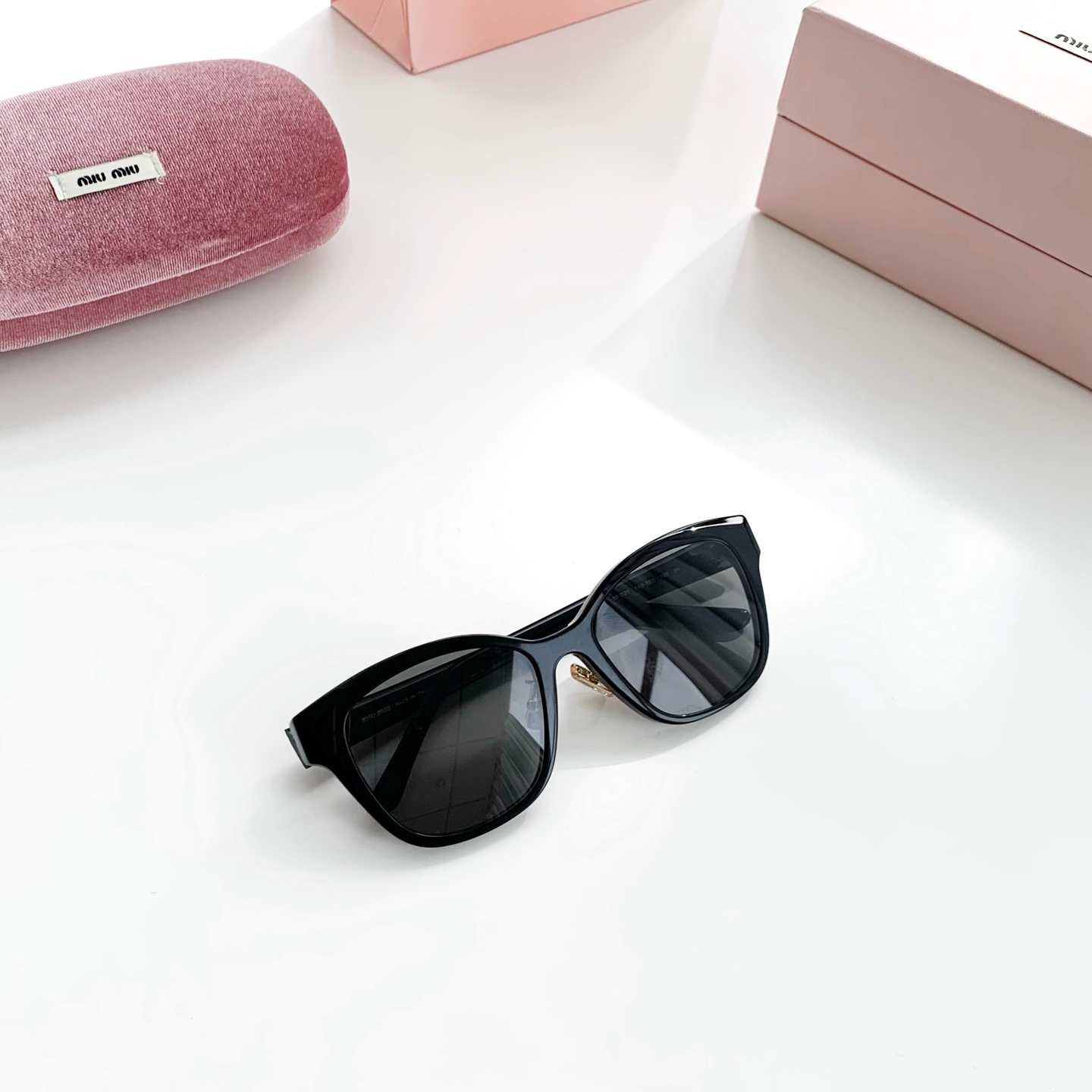 MIUMIU-型号：SMU01Z·（黑灰色）