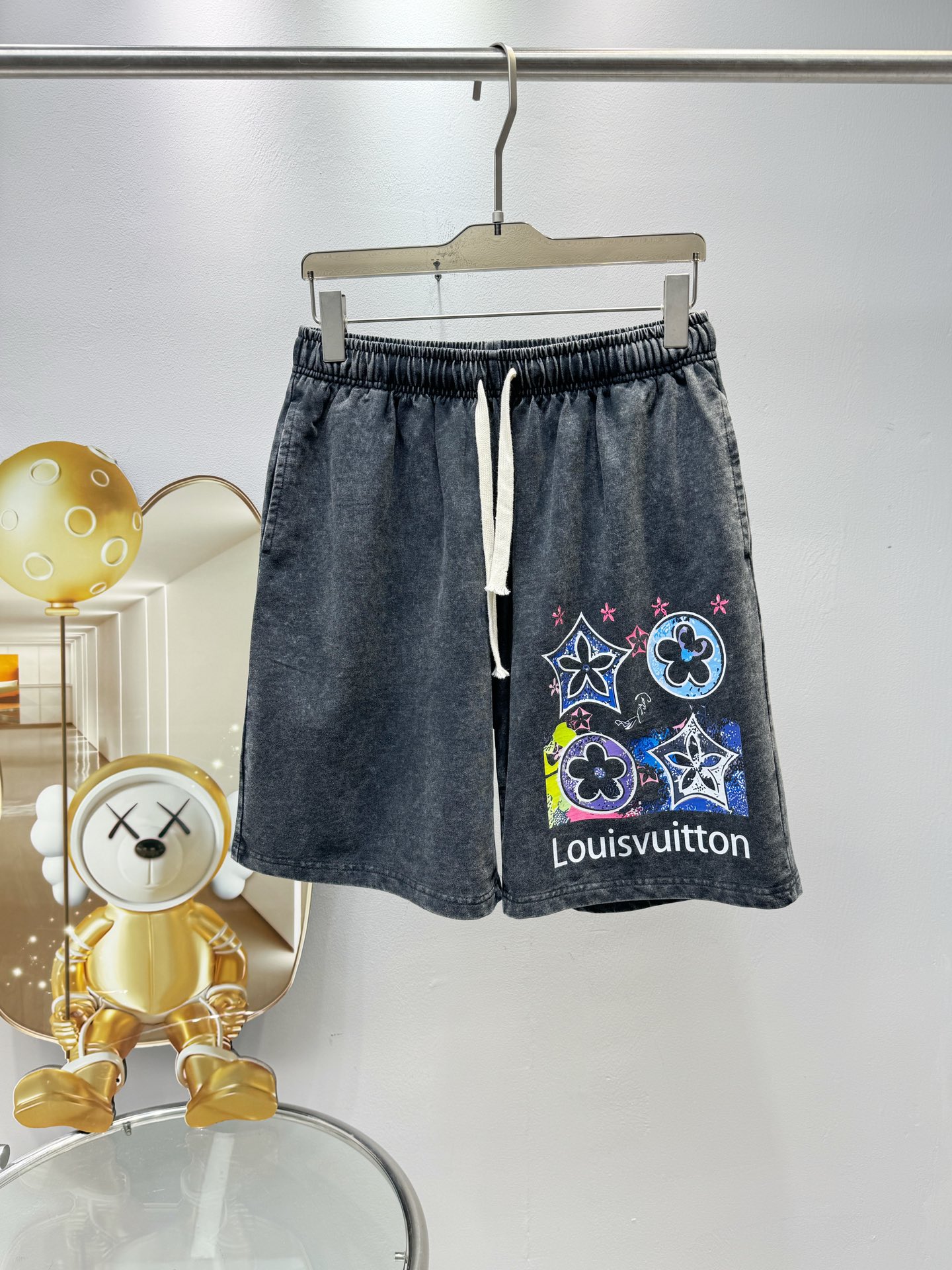 NO:454680,1v 2025 new style, snowflake pickling and aging, personalized craft pattern making, customized fabric shorts, super good-looking upper body, same style for men and women, S M L XL XXL five codes,, shorts, alexander wang198609091v 2025新款 雪花酸洗做旧 个性工艺图案制作 定制面料短裤 上身超好看 男女同款 S M L XL XXL 五个码,,shorts,alexander wang,Men's clothing