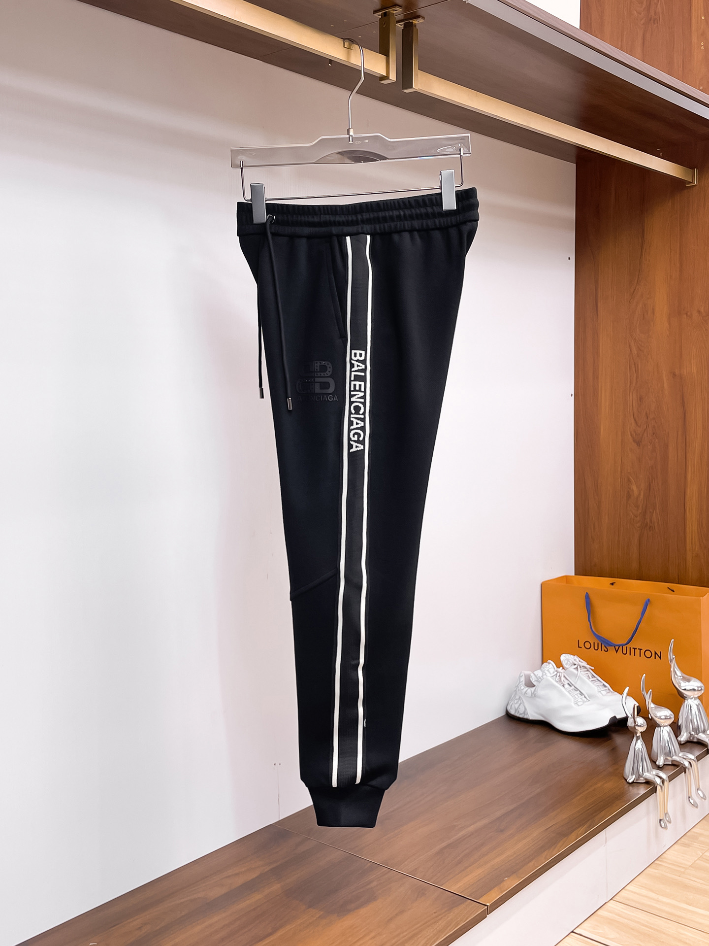 NO:513415,Balenciaga 25-year new autumn and winter casual pants Size 28-36, balenciaga, balenciaga, alexander wang19860909Balenciaga 巴黎世家 25年新款秋冬休闲裤 码数28-36,,balenciaga,balenciaga,alexander wang,Men's clothing