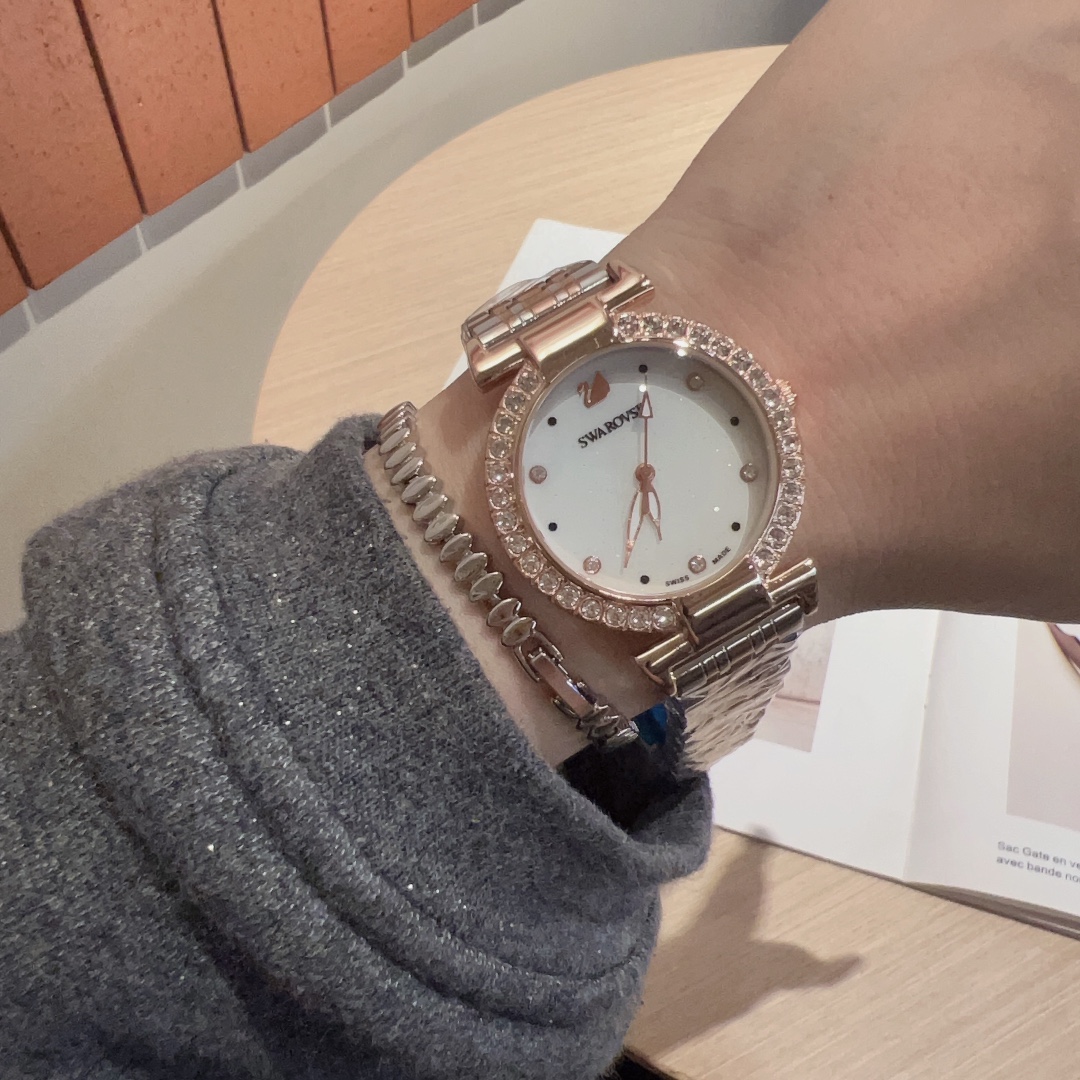 Stylish Women’s Wristwatch: Small Swan Design, Comfortable, Steel Belts, 32mm Perfect Fit - 图片 3