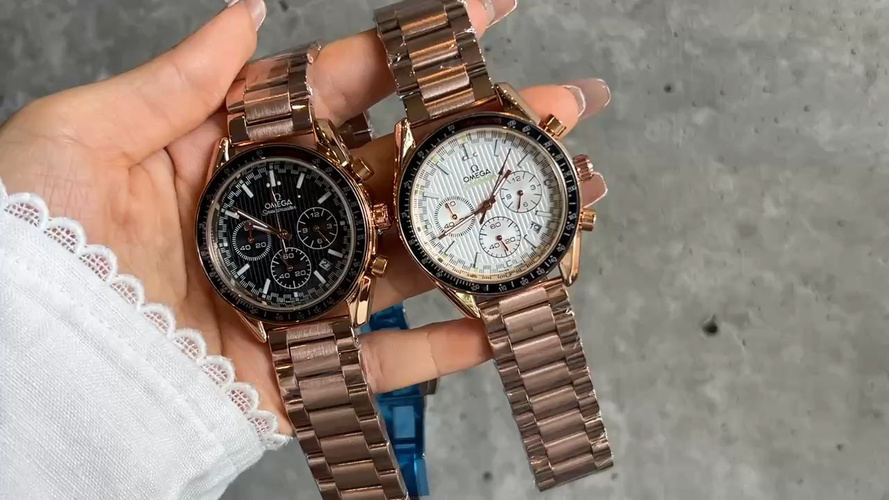 Omega Speedmaster Professional Moonwatch,42mm Steel Case,Rose Gold Bracelet 1 Omega Speedmaster Professional Moonwatch,42mm Steel Case,Rose Gold Bracelet