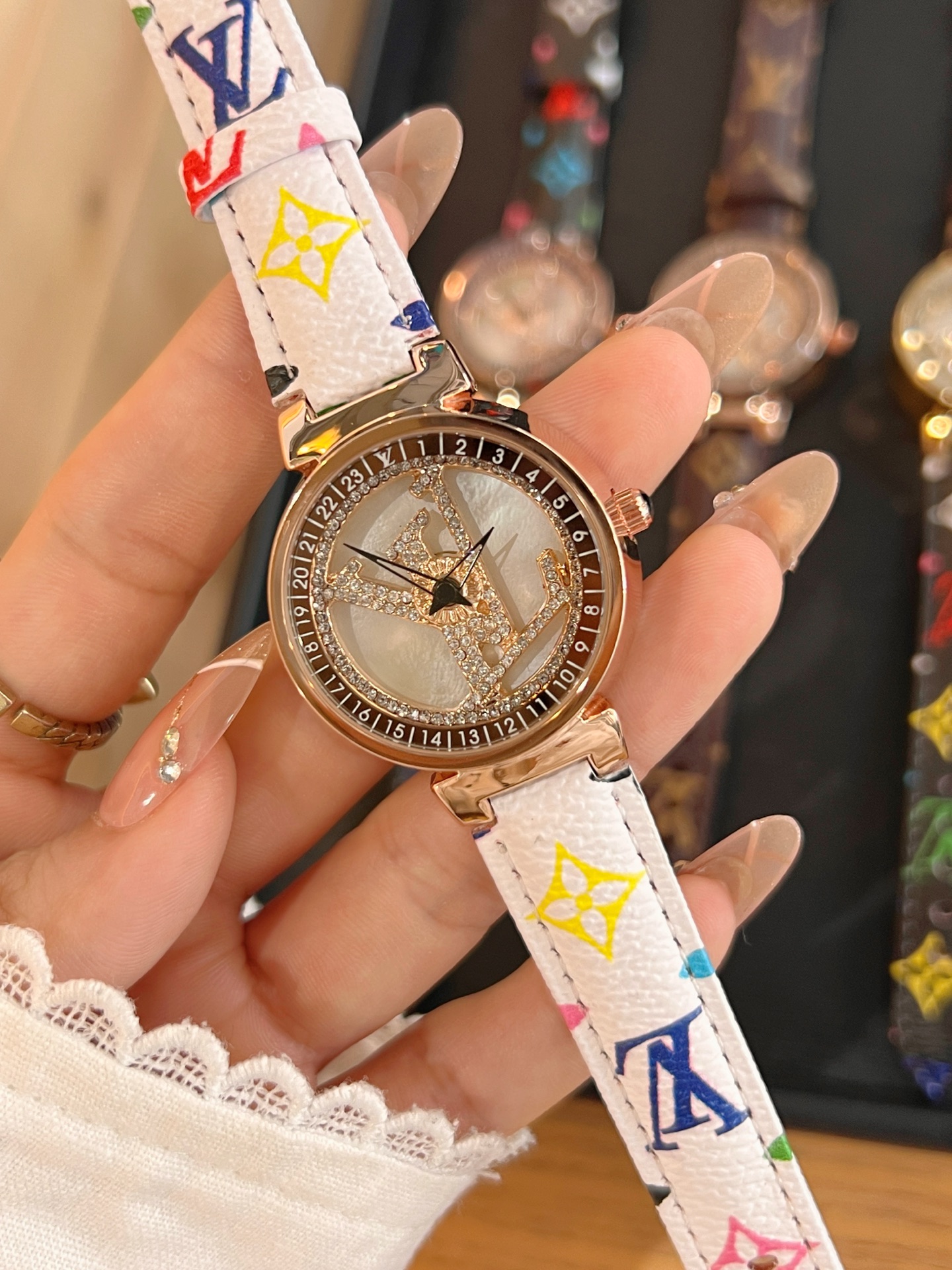 💰75
🔜升级版❤时来运转Lv 格调女表💕💕 利