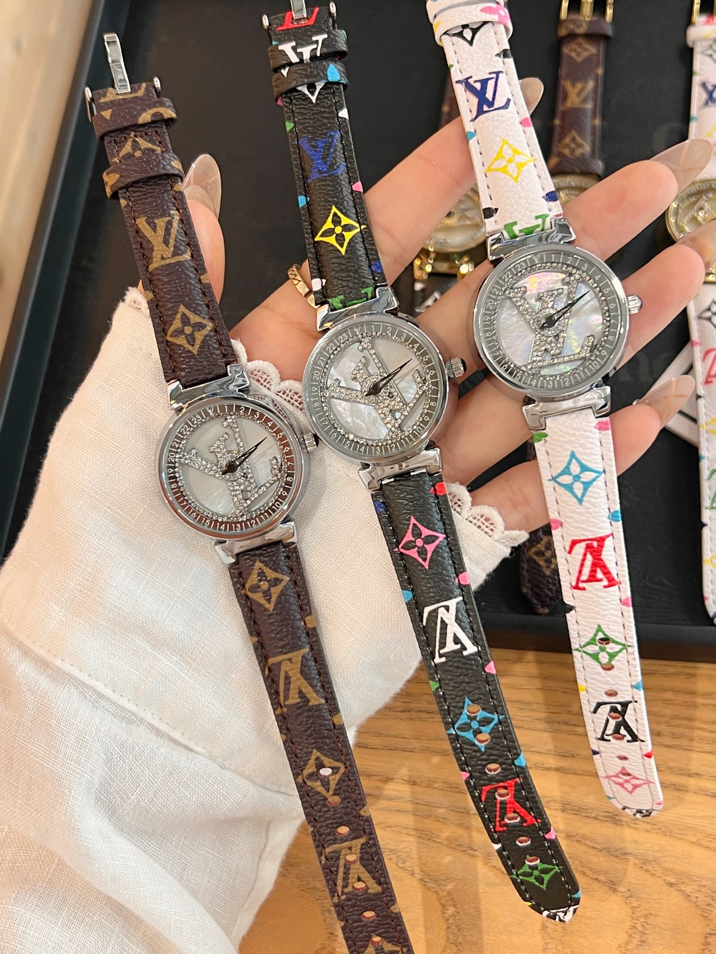 💰75
🔜升级版❤时来运转Lv 格调女表💕💕 利