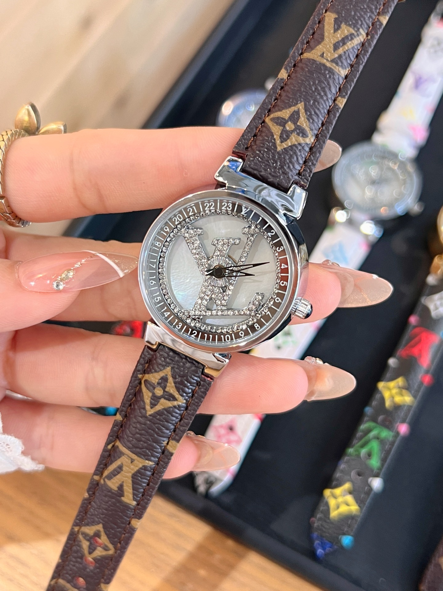 💰75
🔜升级版❤时来运转Lv 格调女表💕💕 利