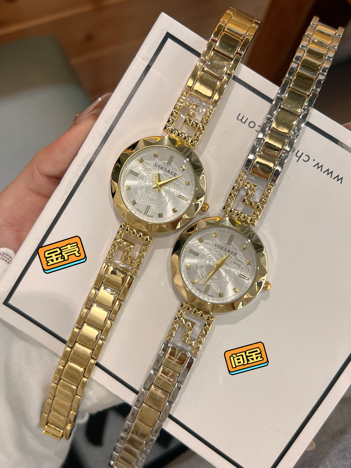 💰45 范思哲 🦁搭配品牌标志性的美杜莎、图案作为主