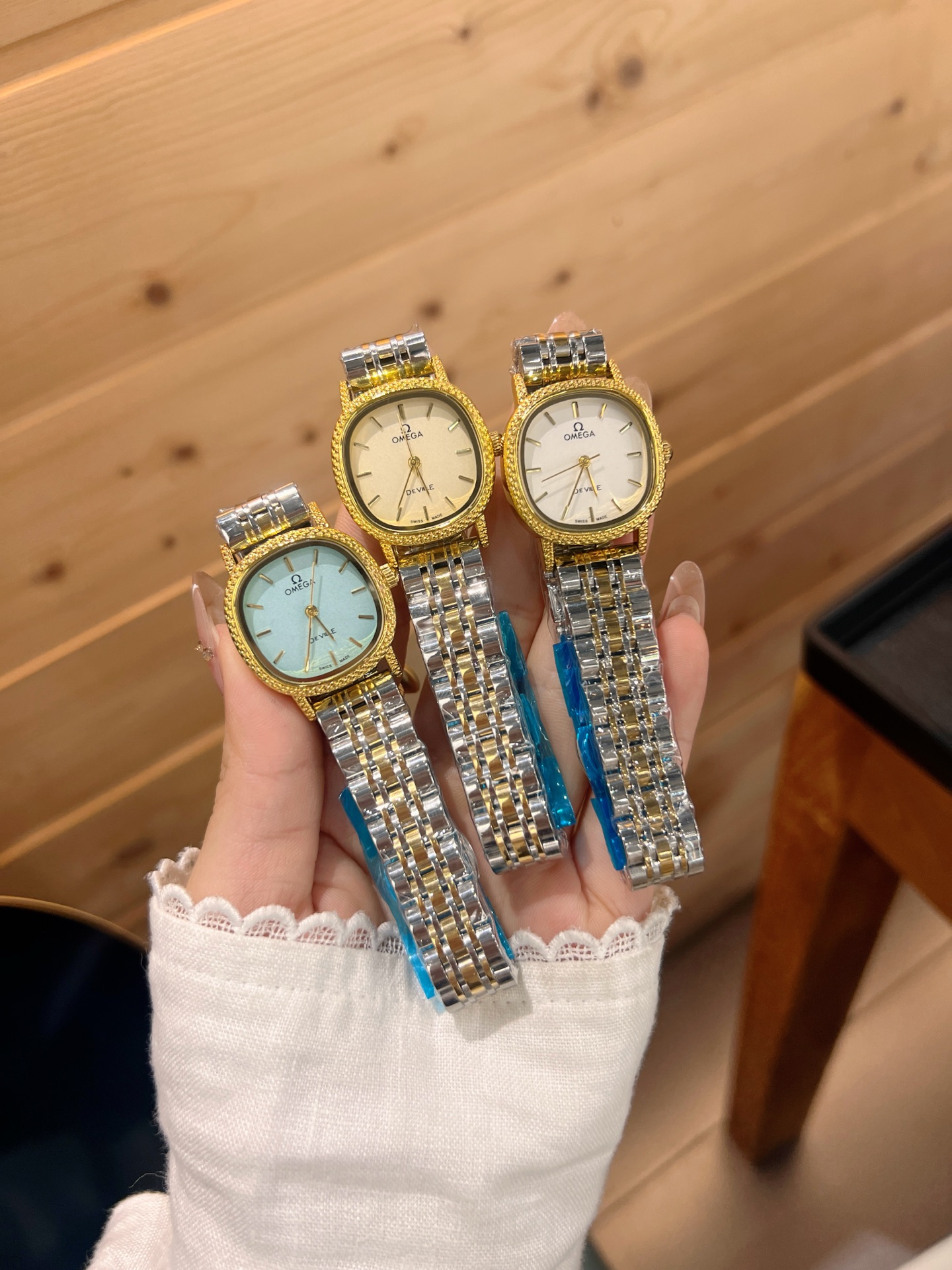 💰65
欧米伽经典款石英手表，进口石英机芯，精钢材质表