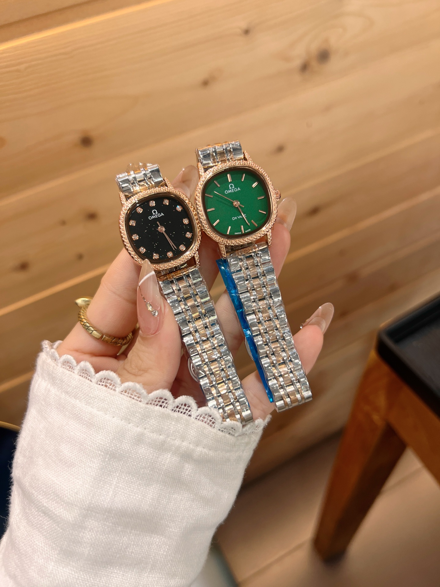 💰65
欧米伽经典款石英手表，进口石英机芯，精钢材质表