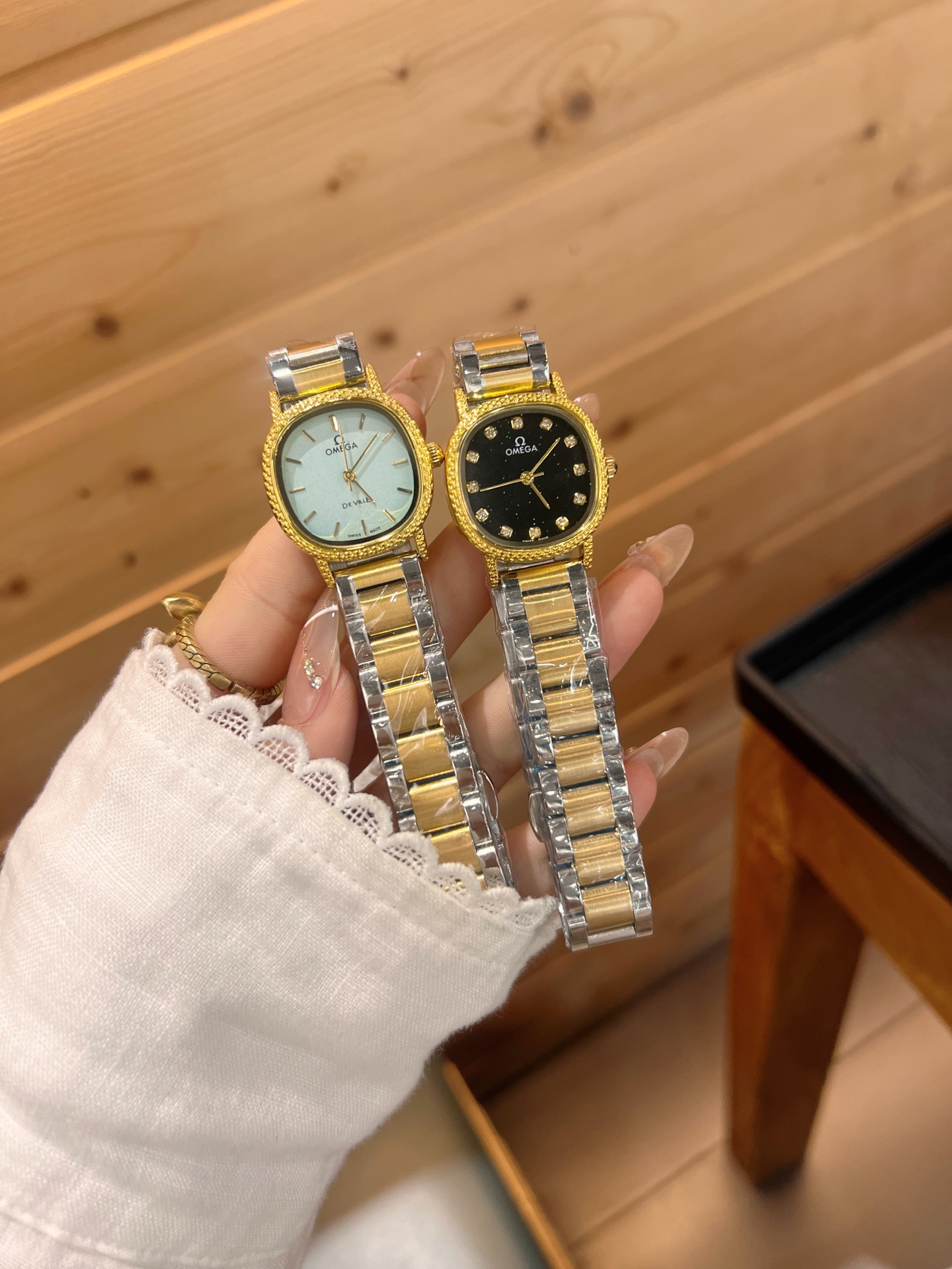 💰65
欧米伽经典款石英手表，进口石英机芯，精钢材质表