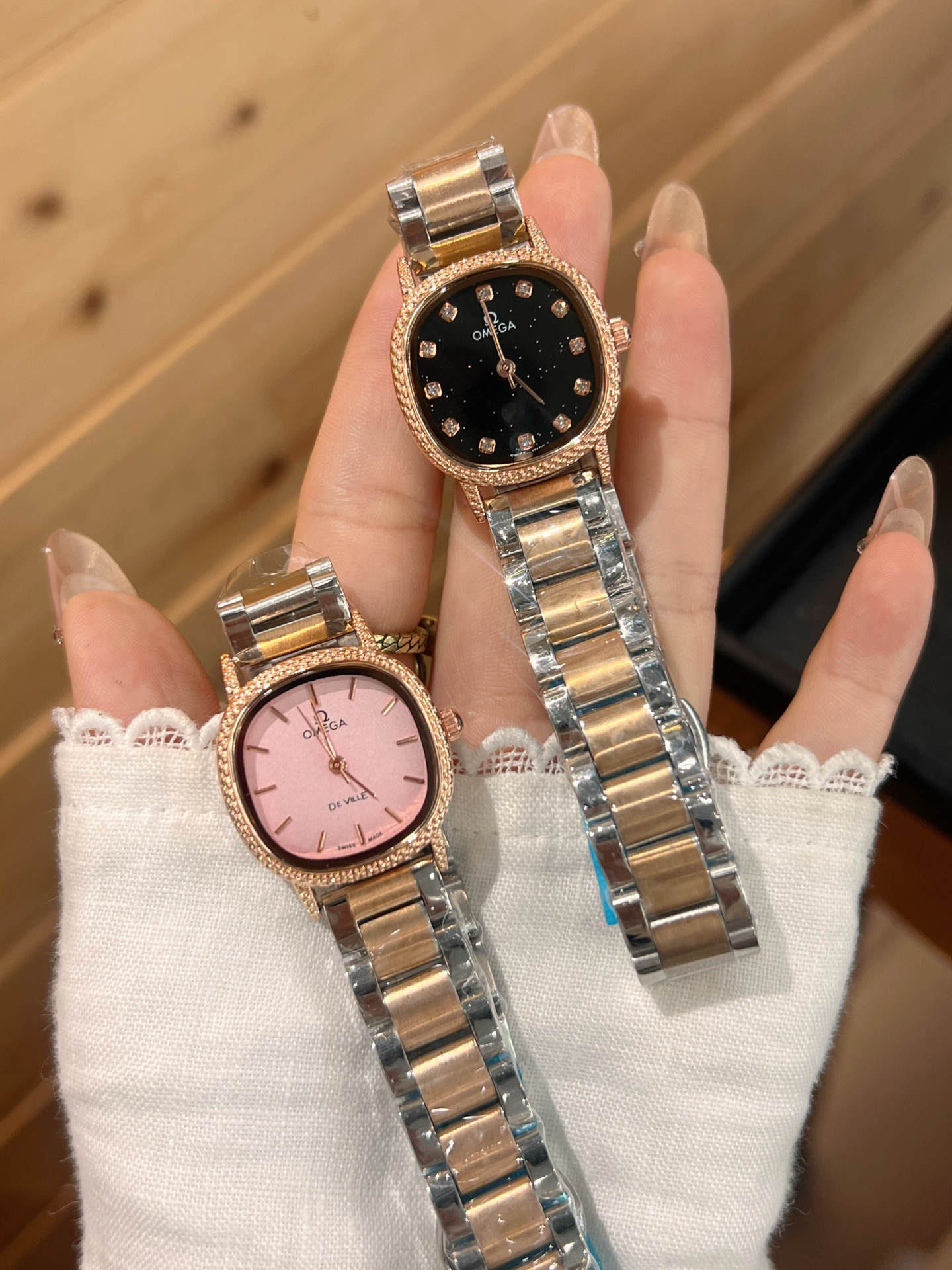 💰65
欧米伽经典款石英手表，进口石英机芯，精钢材质表