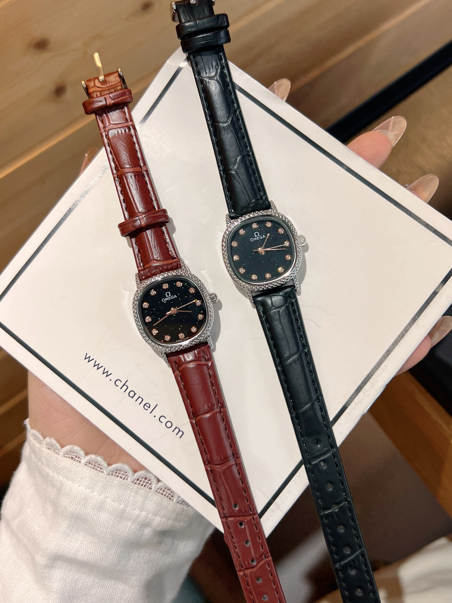 💰55
欧米伽经典款石英手表，进口石英机芯，精钢材质表