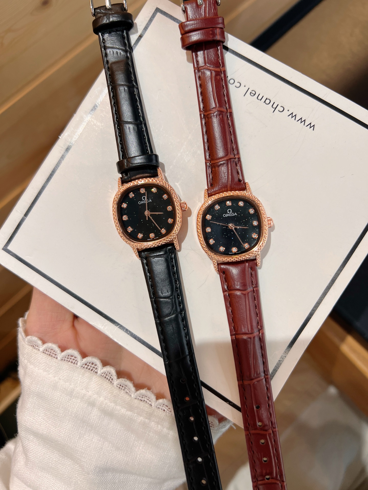 💰55
欧米伽经典款石英手表，进口石英机芯，精钢材质表