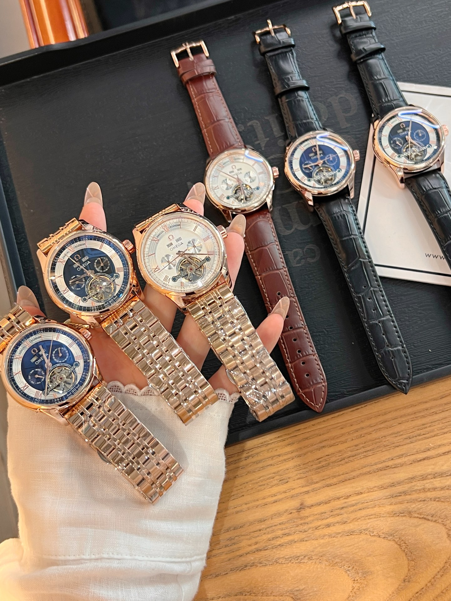 💰180
欧米加-OMEGA 九飞轮全自动机械腕表 蕴