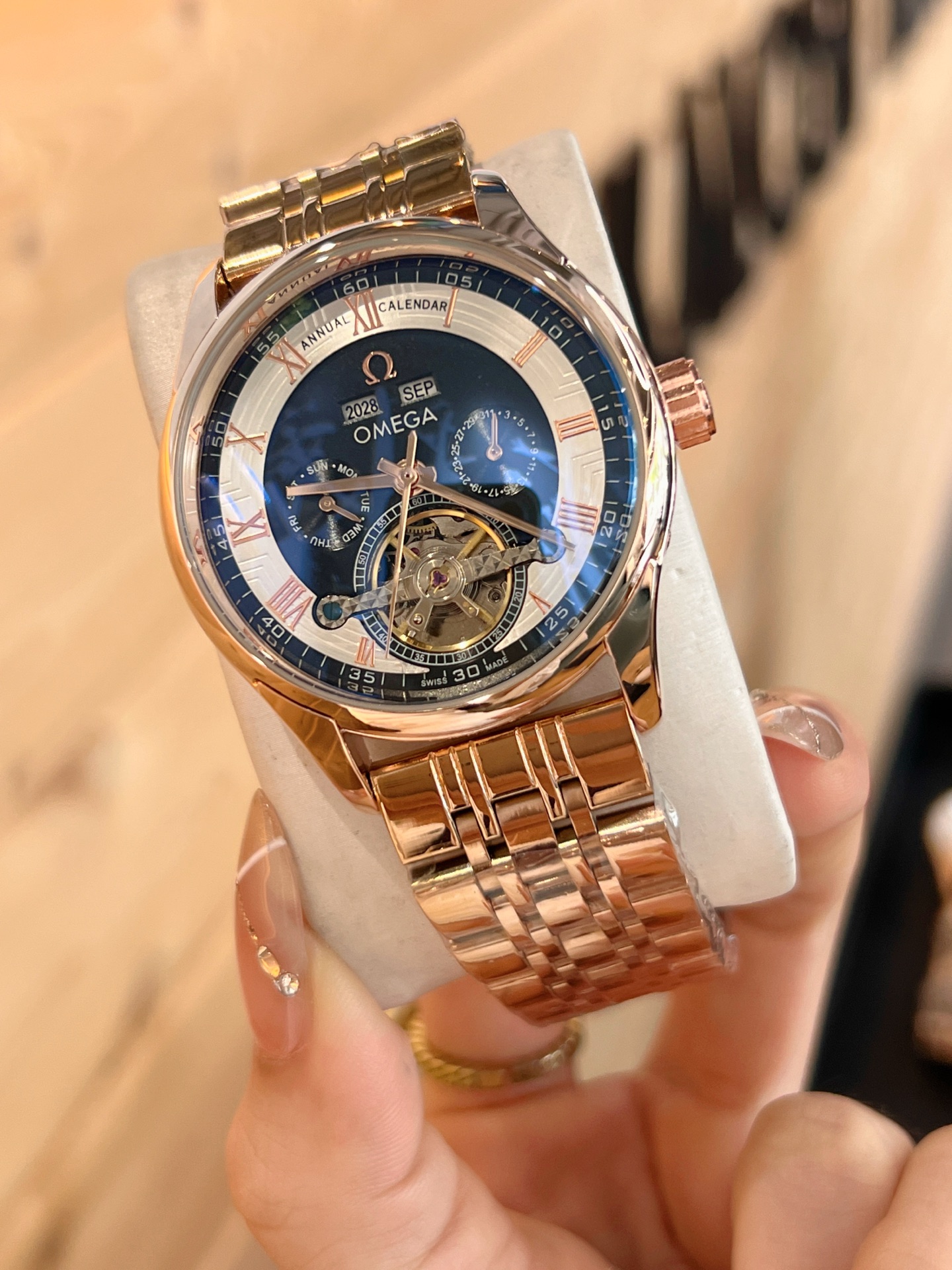 💰180
欧米加-OMEGA 九飞轮全自动机械腕表 蕴