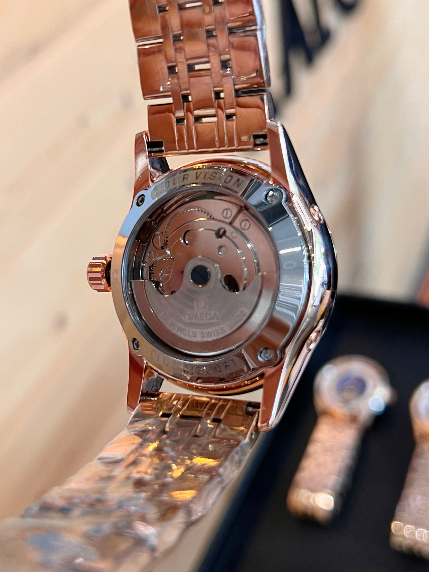 💰180
欧米加-OMEGA 九飞轮全自动机械腕表 蕴