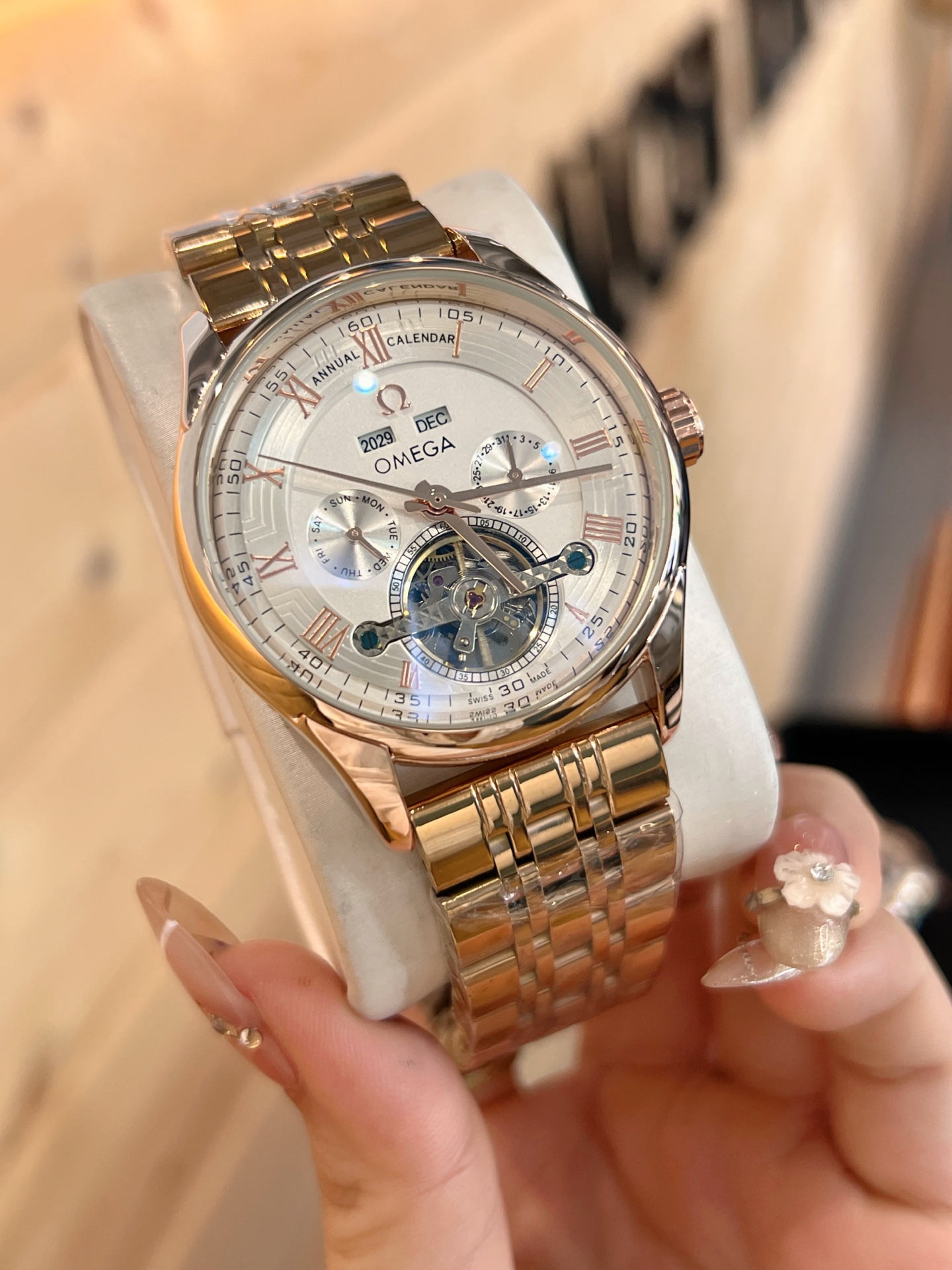 💰180
欧米加-OMEGA 九飞轮全自动机械腕表 蕴