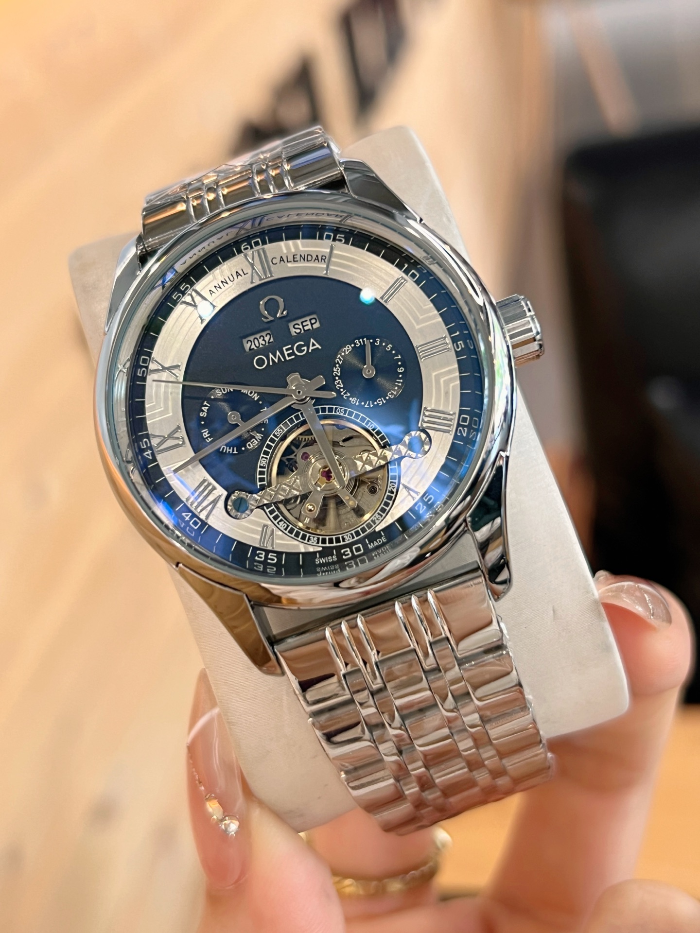 💰180
欧米加-OMEGA 九飞轮全自动机械腕表 蕴