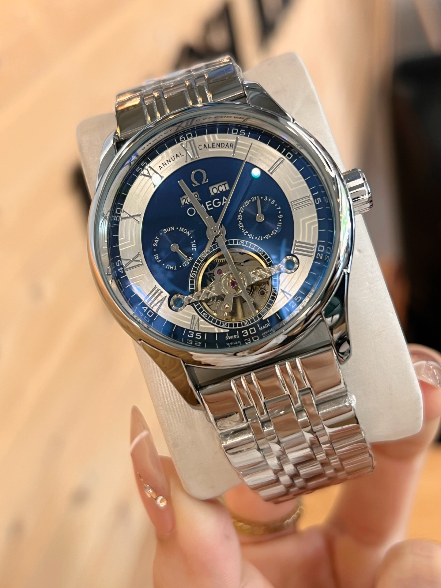 💰180
欧米加-OMEGA 九飞轮全自动机械腕表 蕴