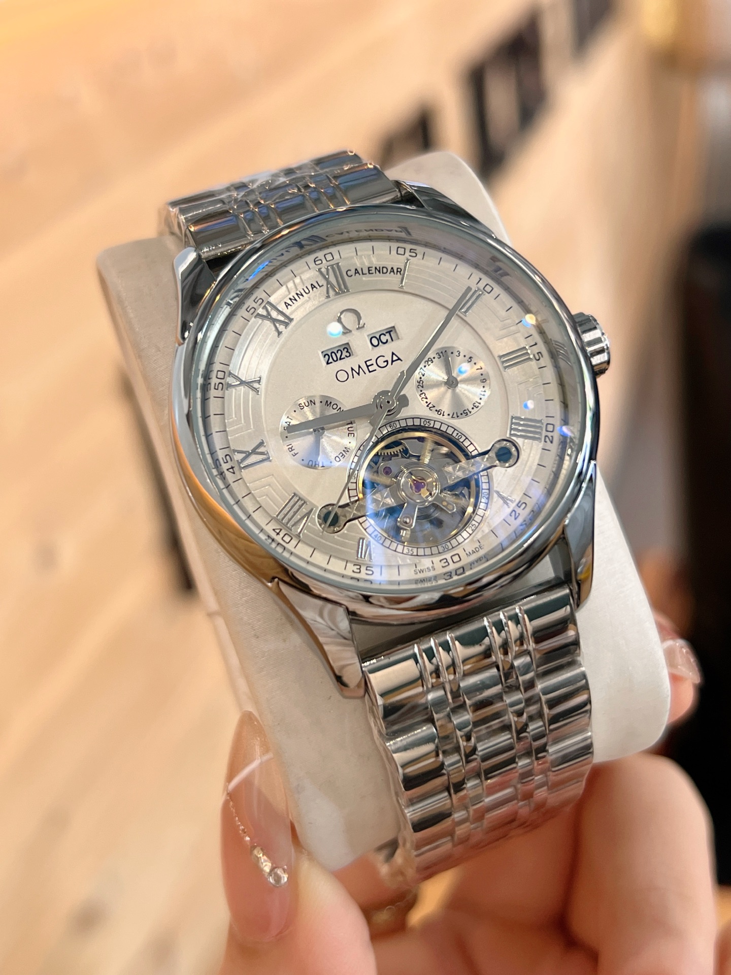 💰180
欧米加-OMEGA 九飞轮全自动机械腕表 蕴