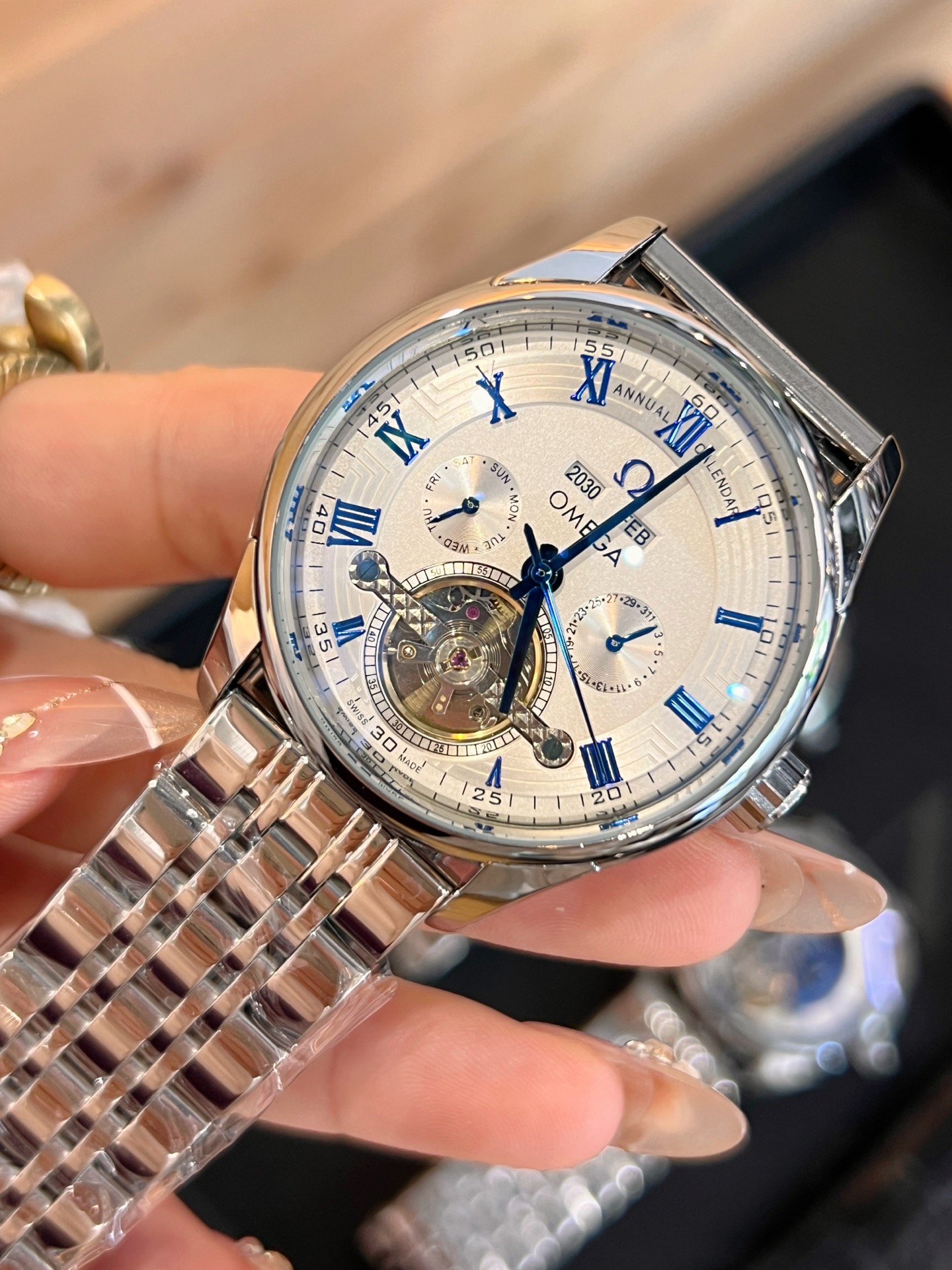 💰180
欧米加-OMEGA 九飞轮全自动机械腕表 蕴