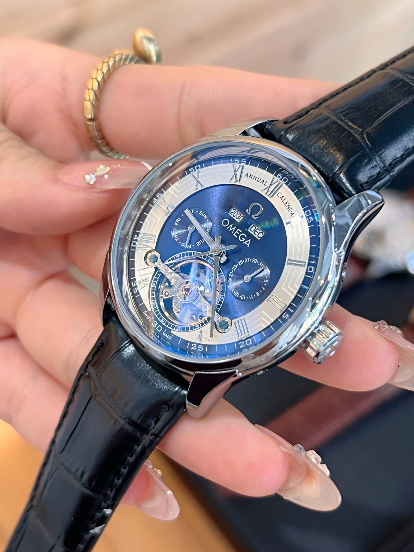 💰170
欧米加-OMEGA 九飞轮全自动机械腕表 蕴