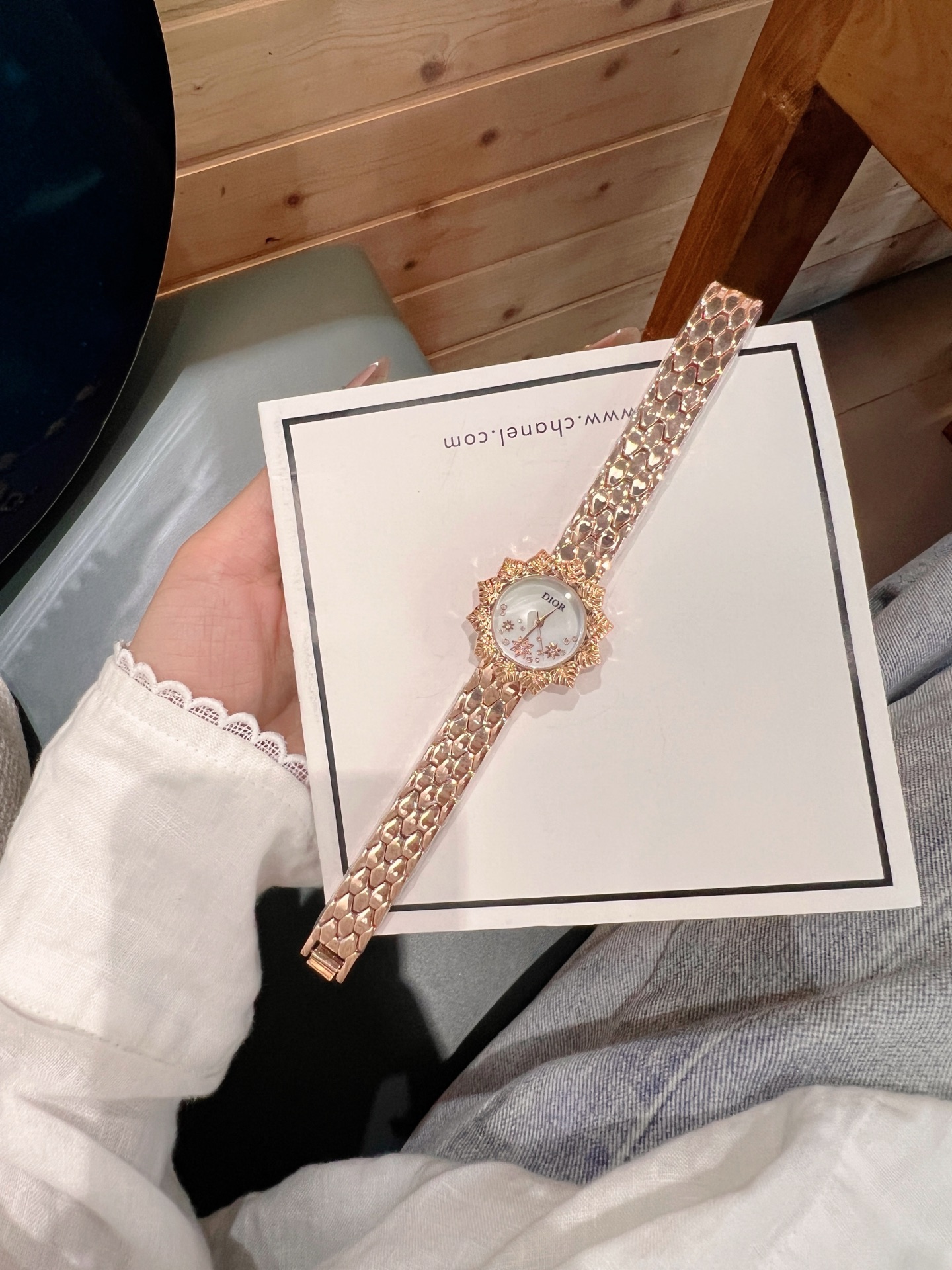 💰50
迪奥 时尚最新款✨🎀简约时尚时装表💍精美名