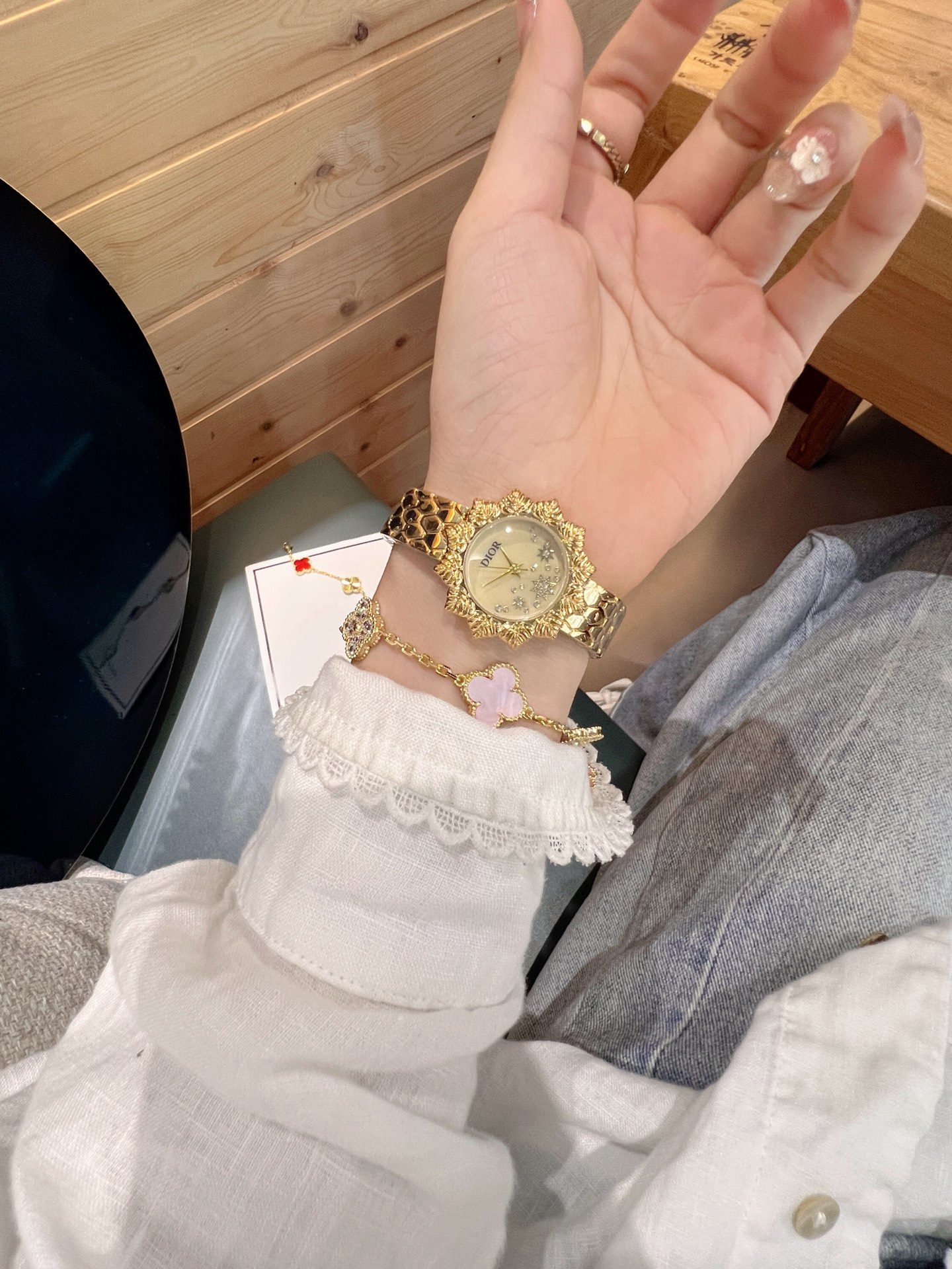 💰50
迪奥 时尚最新款✨🎀简约时尚时装表💍精美名