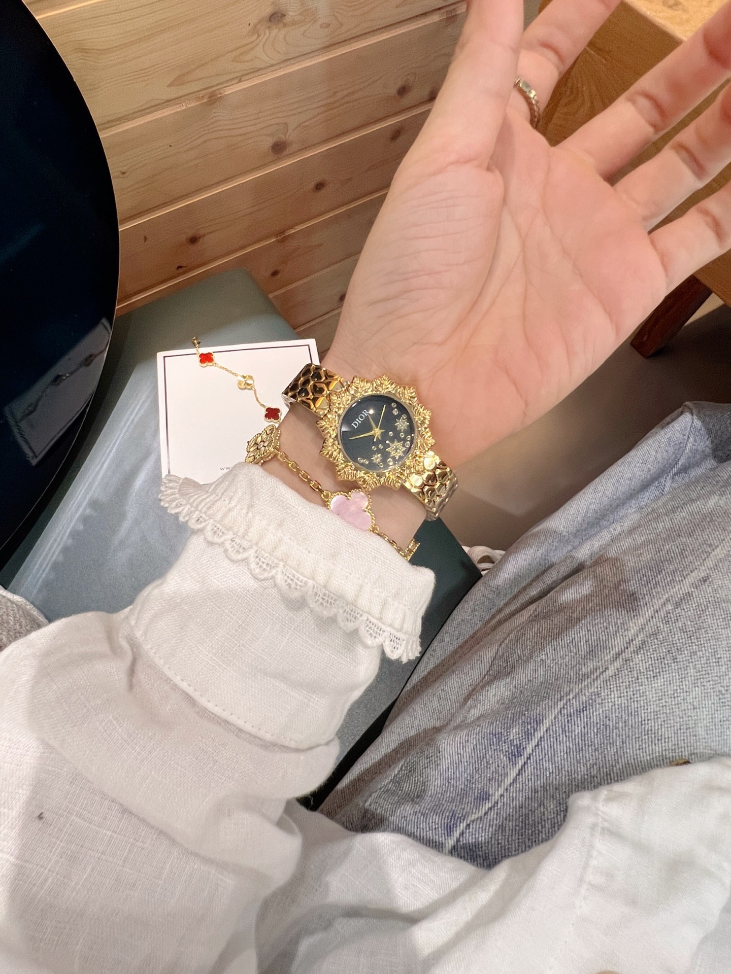 💰50
迪奥 时尚最新款✨🎀简约时尚时装表💍精美名