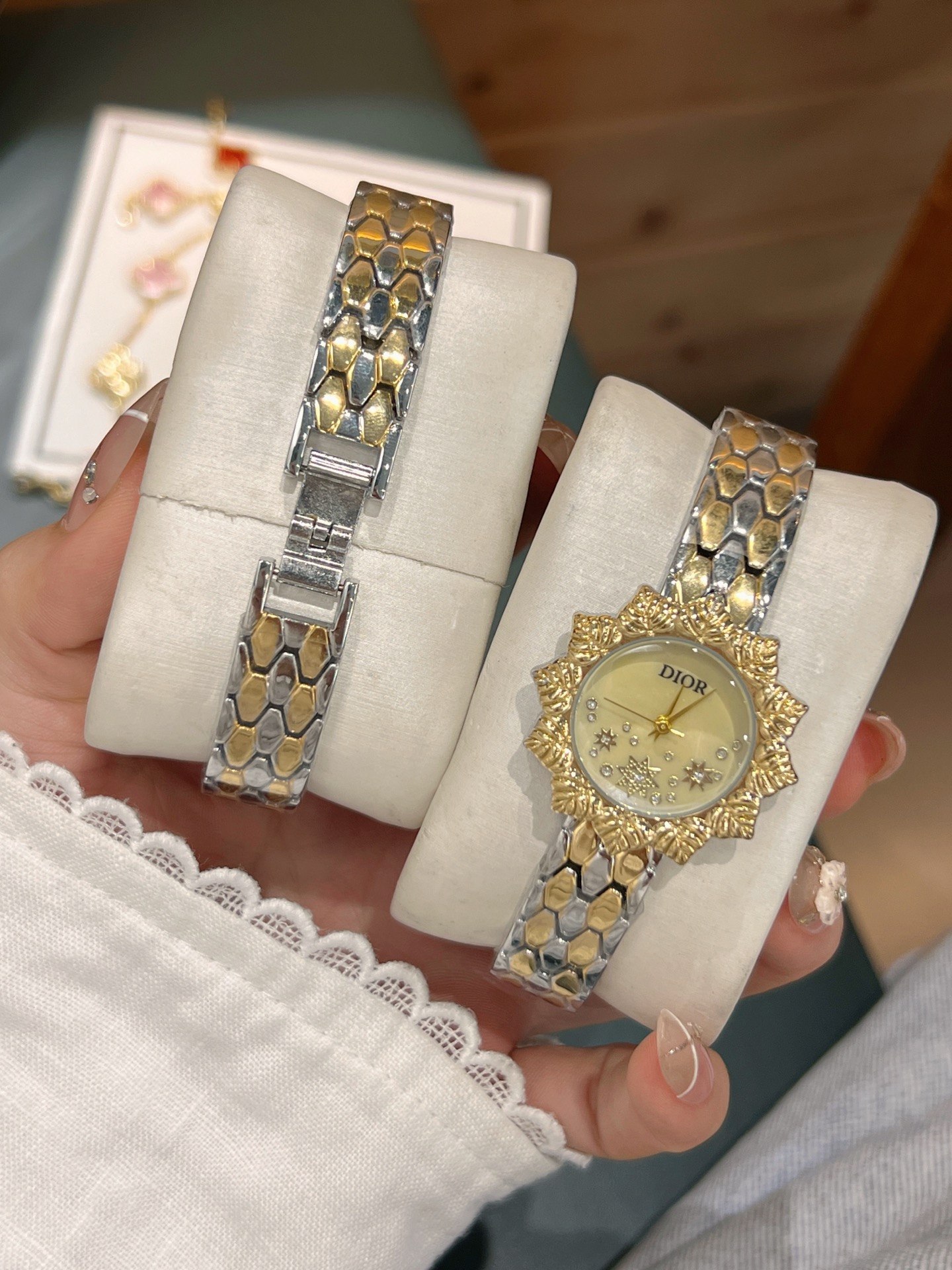 💰50
迪奥 时尚最新款✨🎀简约时尚时装表💍精美名