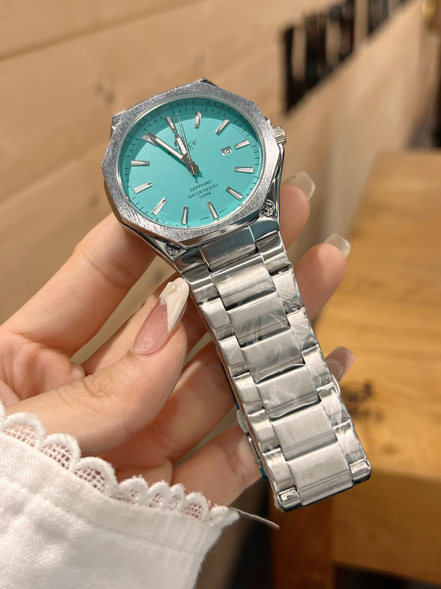 💰60
品牌:卡西欧,机芯:石英机芯 ,镜面:顶级金钢