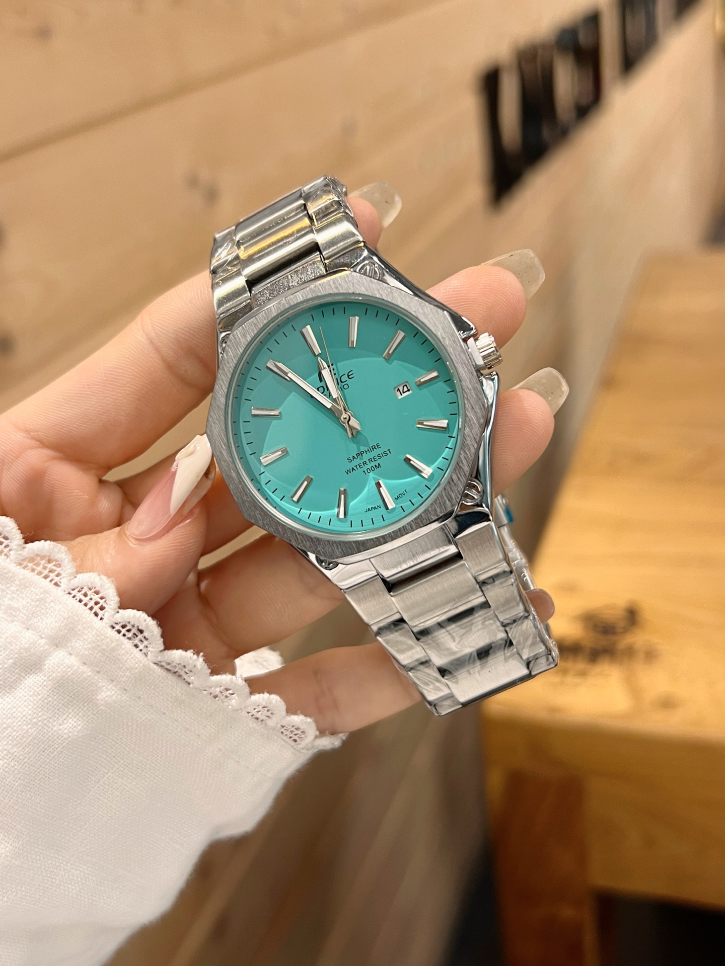 💰60
品牌:卡西欧,机芯:石英机芯 ,镜面:顶级金钢