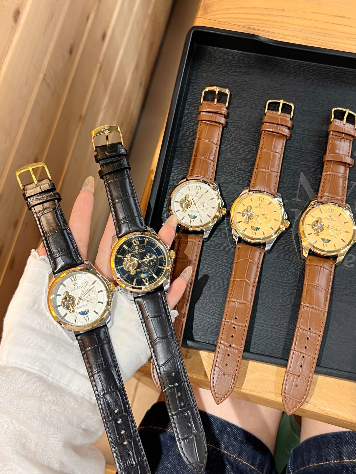 💰白110，金120
欧米加-OMEGA 九飞轮全自动