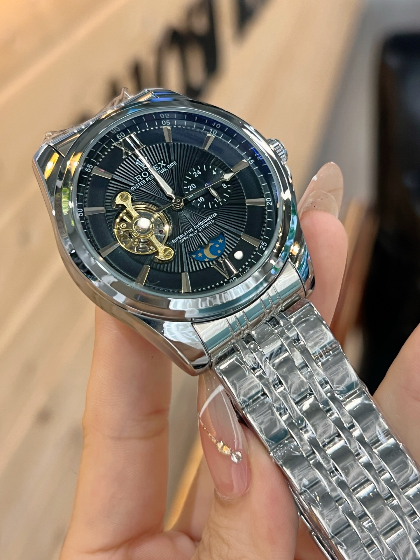 💰白125，金130
欧米加-OMEGA 九飞轮全自动